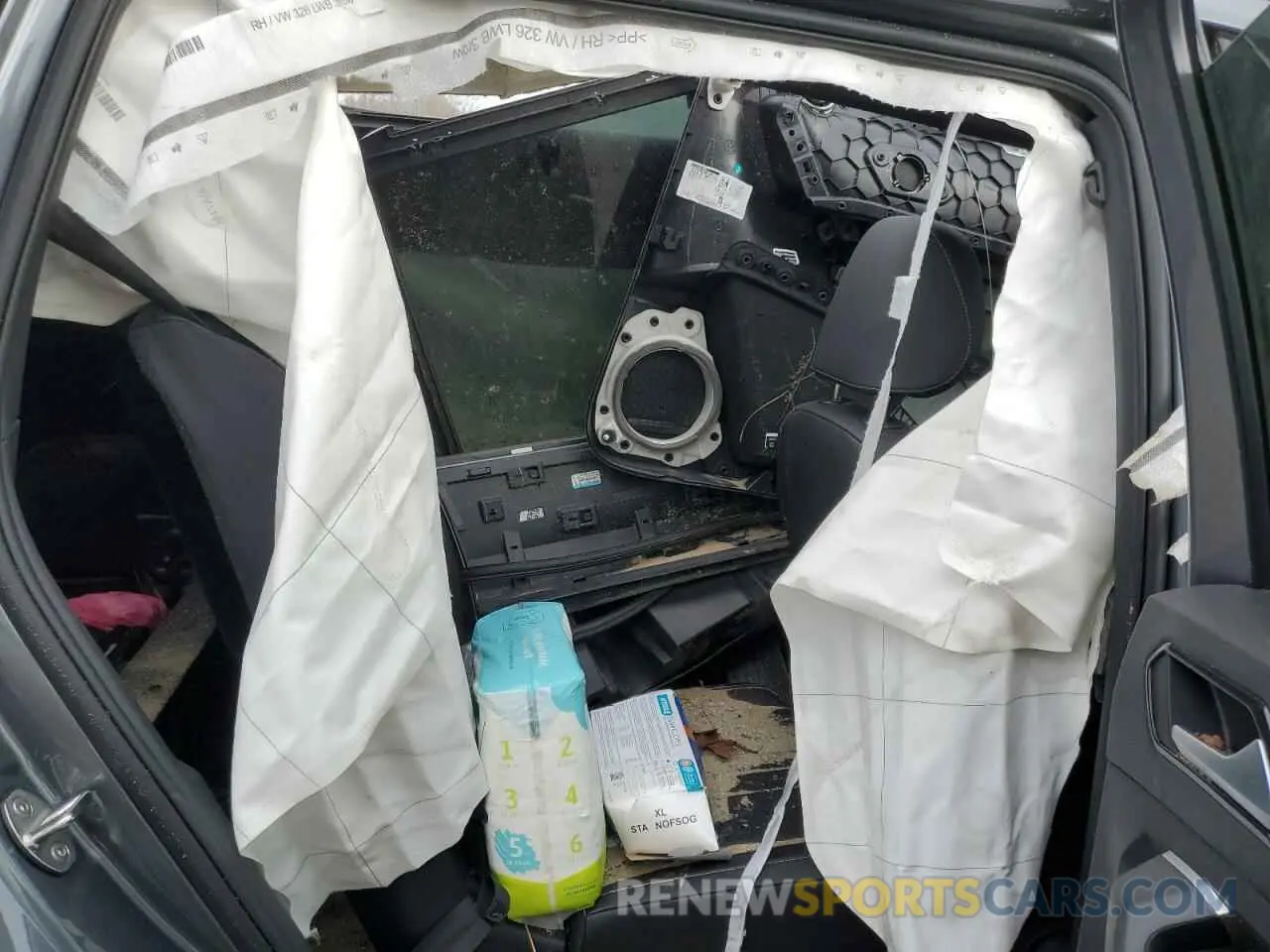 10 Photograph of a damaged car 3VV8B7AX4RM175123 VOLKSWAGEN TIGUAN 2024
