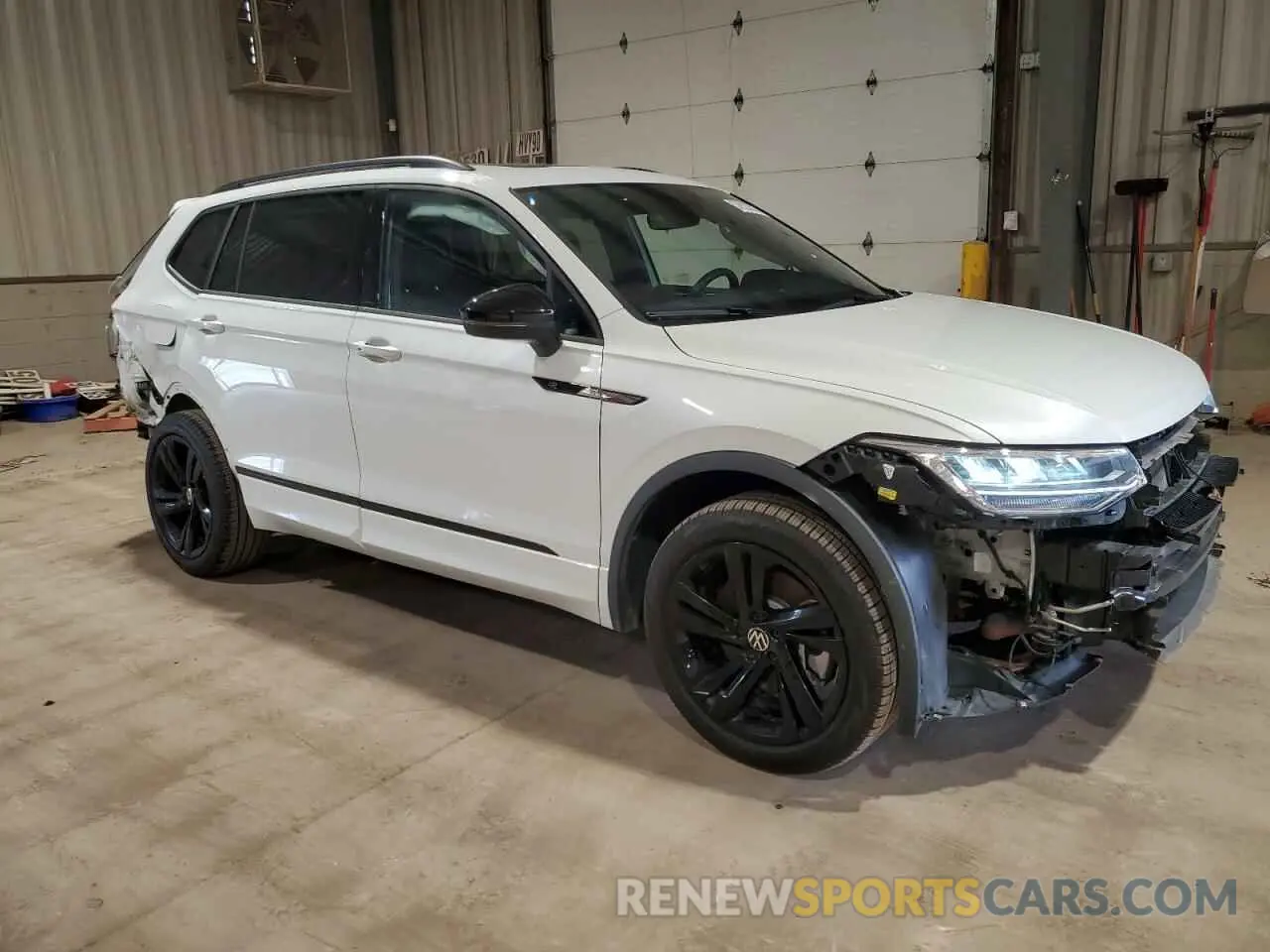 4 Photograph of a damaged car 3VV8B7AX5RM090744 VOLKSWAGEN TIGUAN 2024