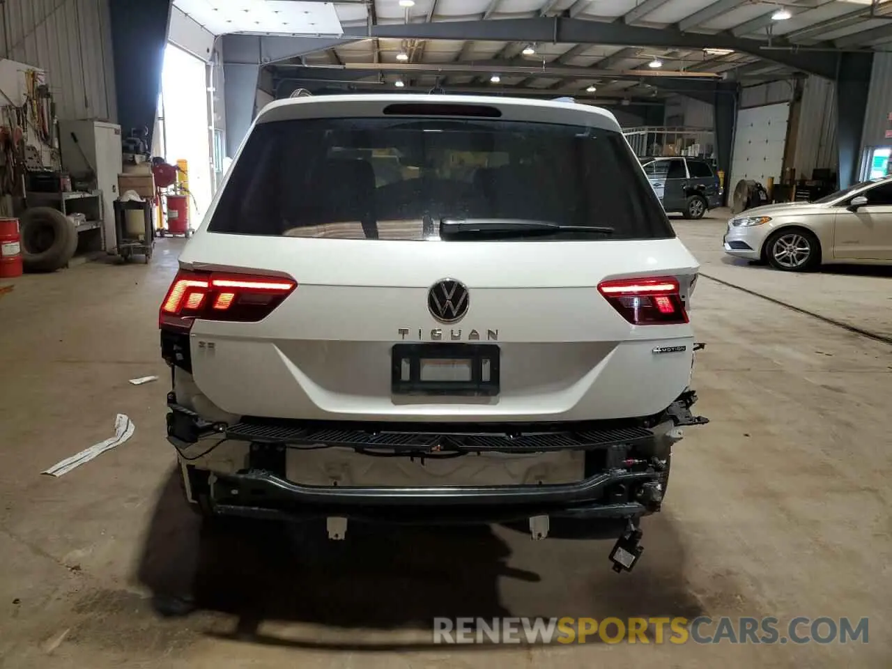 6 Photograph of a damaged car 3VV8B7AX5RM090744 VOLKSWAGEN TIGUAN 2024
