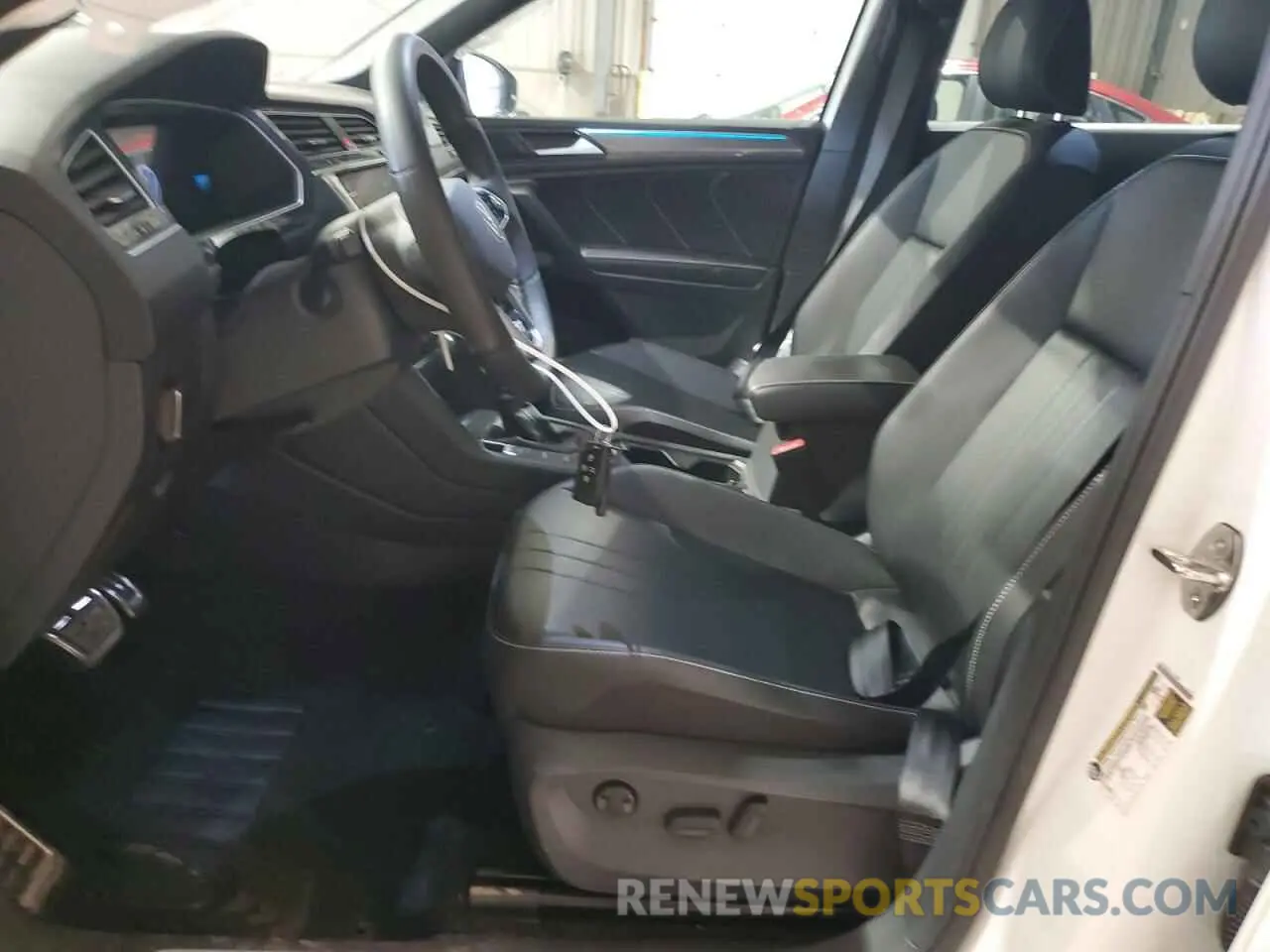 7 Photograph of a damaged car 3VV8B7AX5RM090744 VOLKSWAGEN TIGUAN 2024