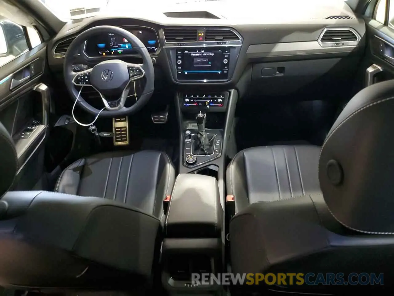 8 Photograph of a damaged car 3VV8B7AX5RM090744 VOLKSWAGEN TIGUAN 2024