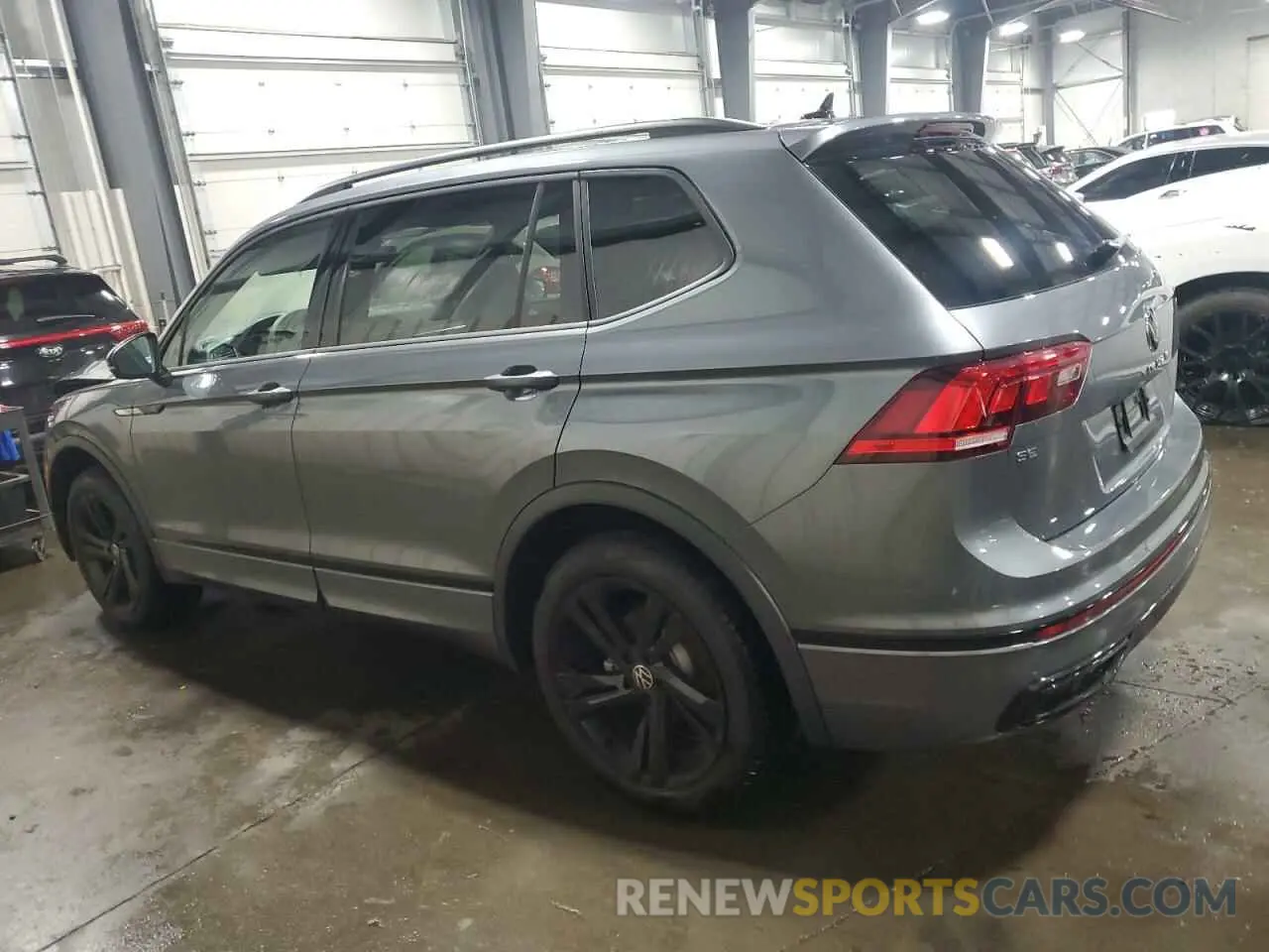 2 Photograph of a damaged car 3VV8B7AX5RM200935 VOLKSWAGEN TIGUAN 2024