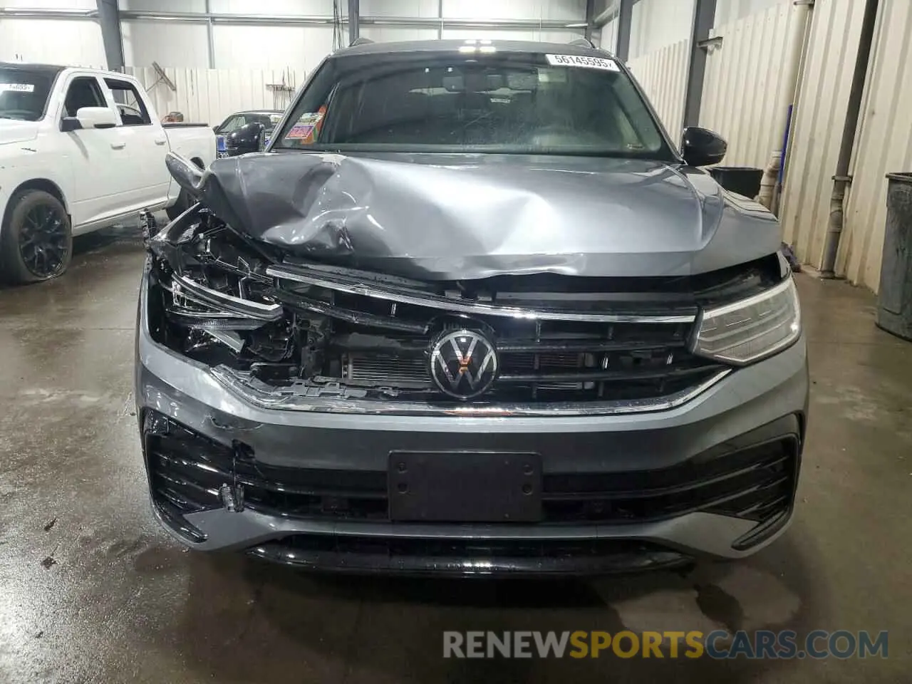 5 Photograph of a damaged car 3VV8B7AX5RM200935 VOLKSWAGEN TIGUAN 2024