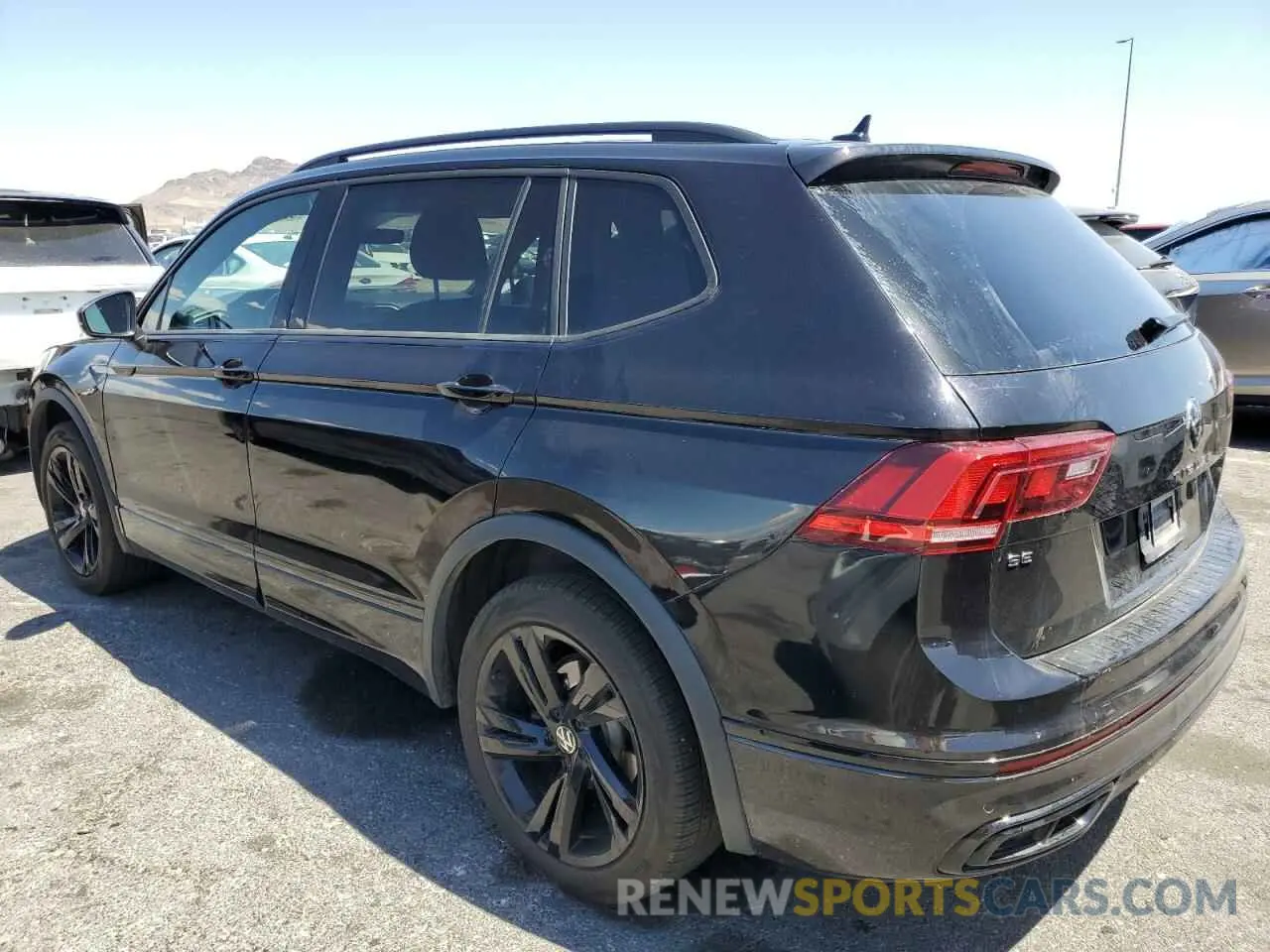 2 Photograph of a damaged car 3VV8B7AX6RM170005 VOLKSWAGEN TIGUAN 2024