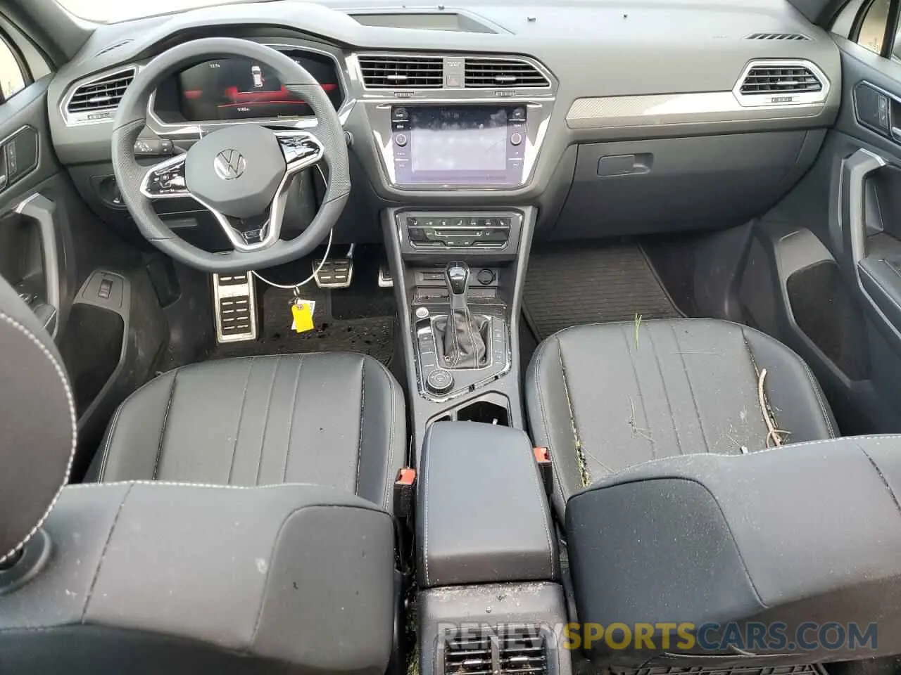 8 Photograph of a damaged car 3VV8B7AX6RM198337 VOLKSWAGEN TIGUAN 2024