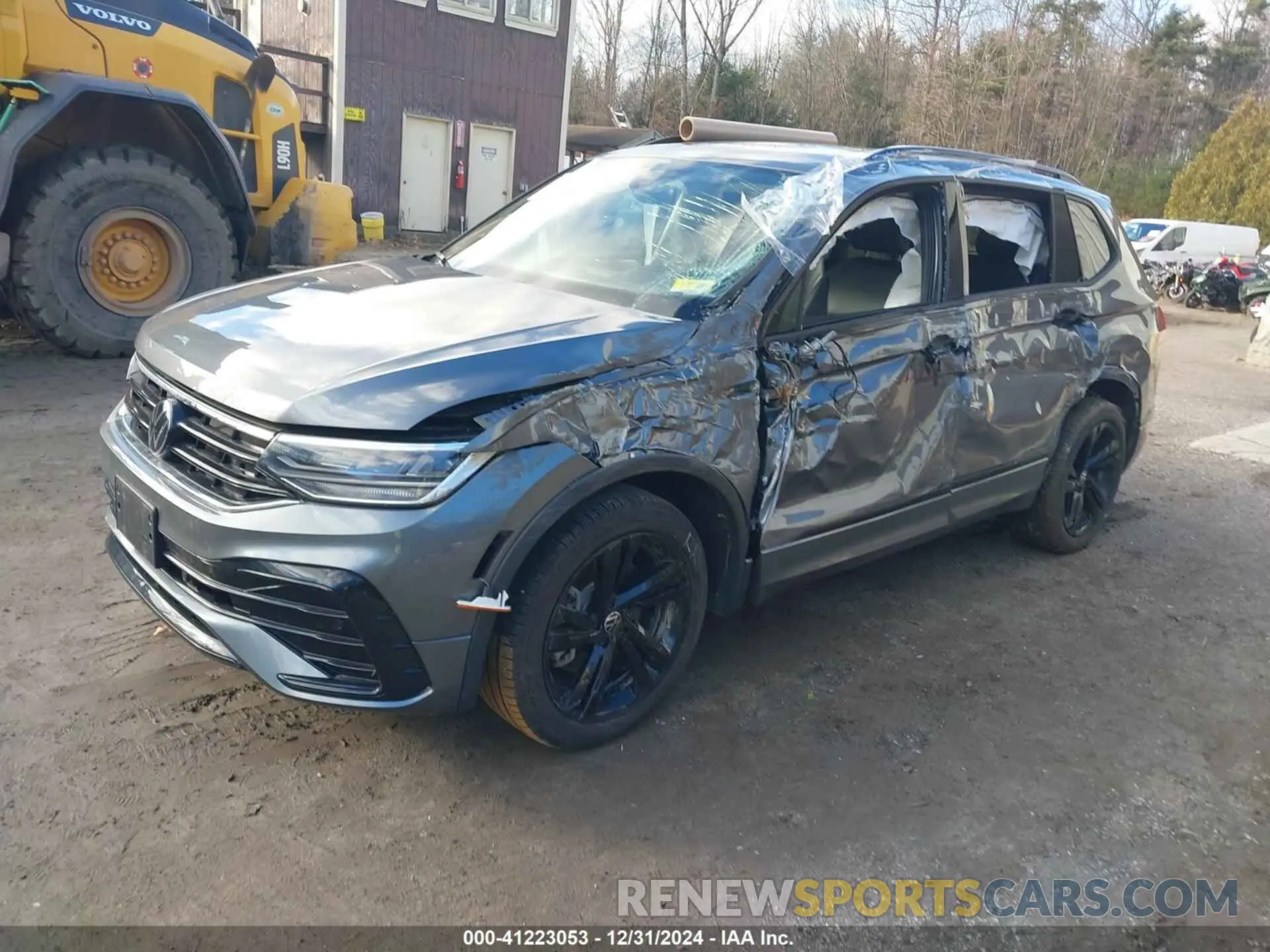 2 Photograph of a damaged car 3VV8B7AX7RM060631 VOLKSWAGEN TIGUAN 2024