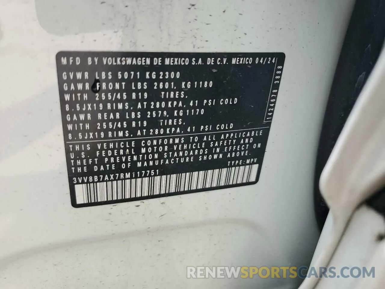 13 Photograph of a damaged car 3VV8B7AX7RM117751 VOLKSWAGEN TIGUAN 2024