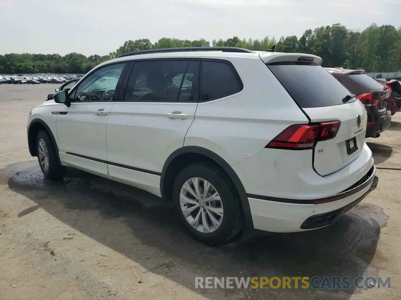2 Photograph of a damaged car 3VV8B7AX7RM117751 VOLKSWAGEN TIGUAN 2024