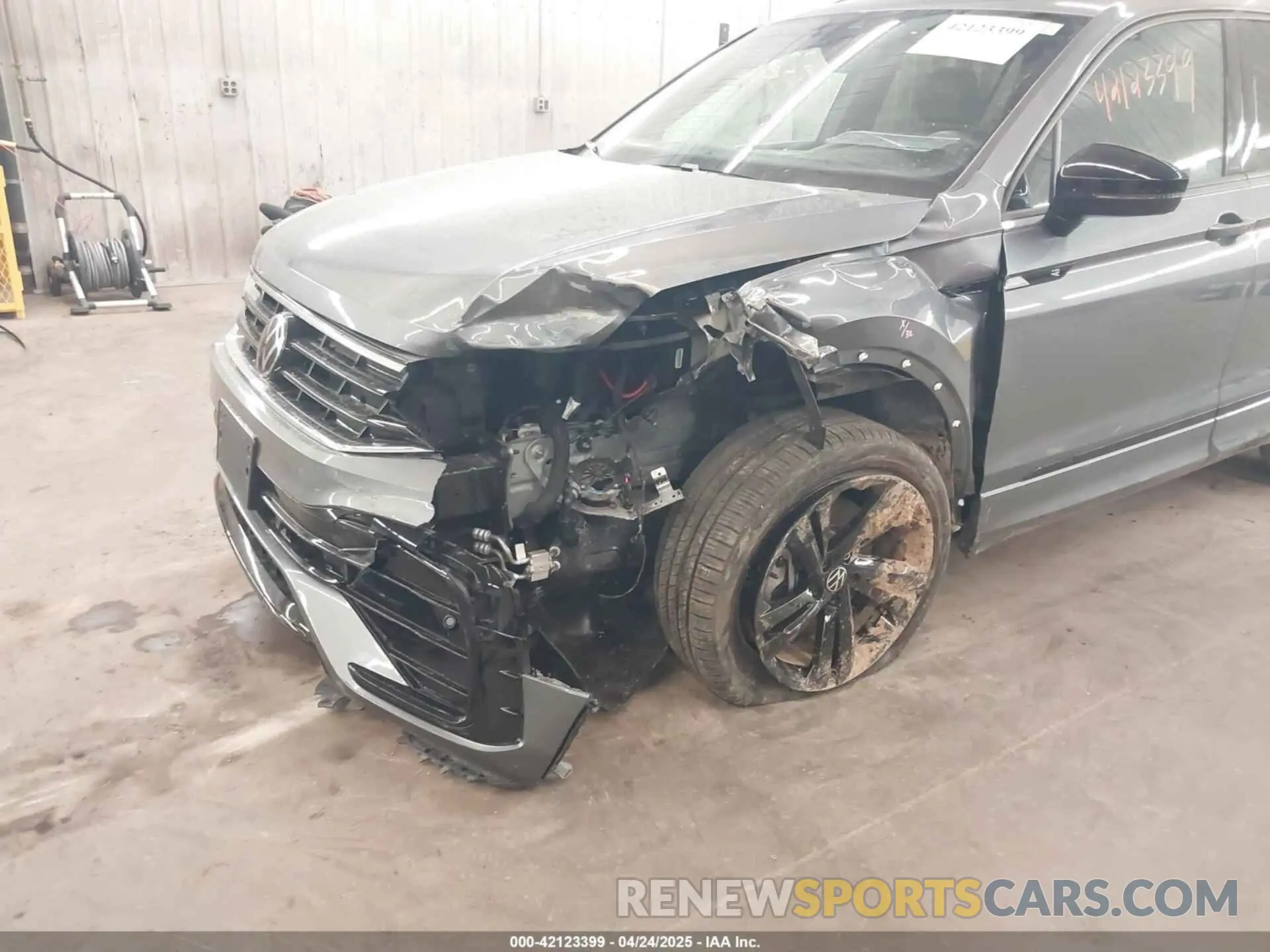 6 Photograph of a damaged car 3VV8B7AX8RM090818 VOLKSWAGEN TIGUAN 2024
