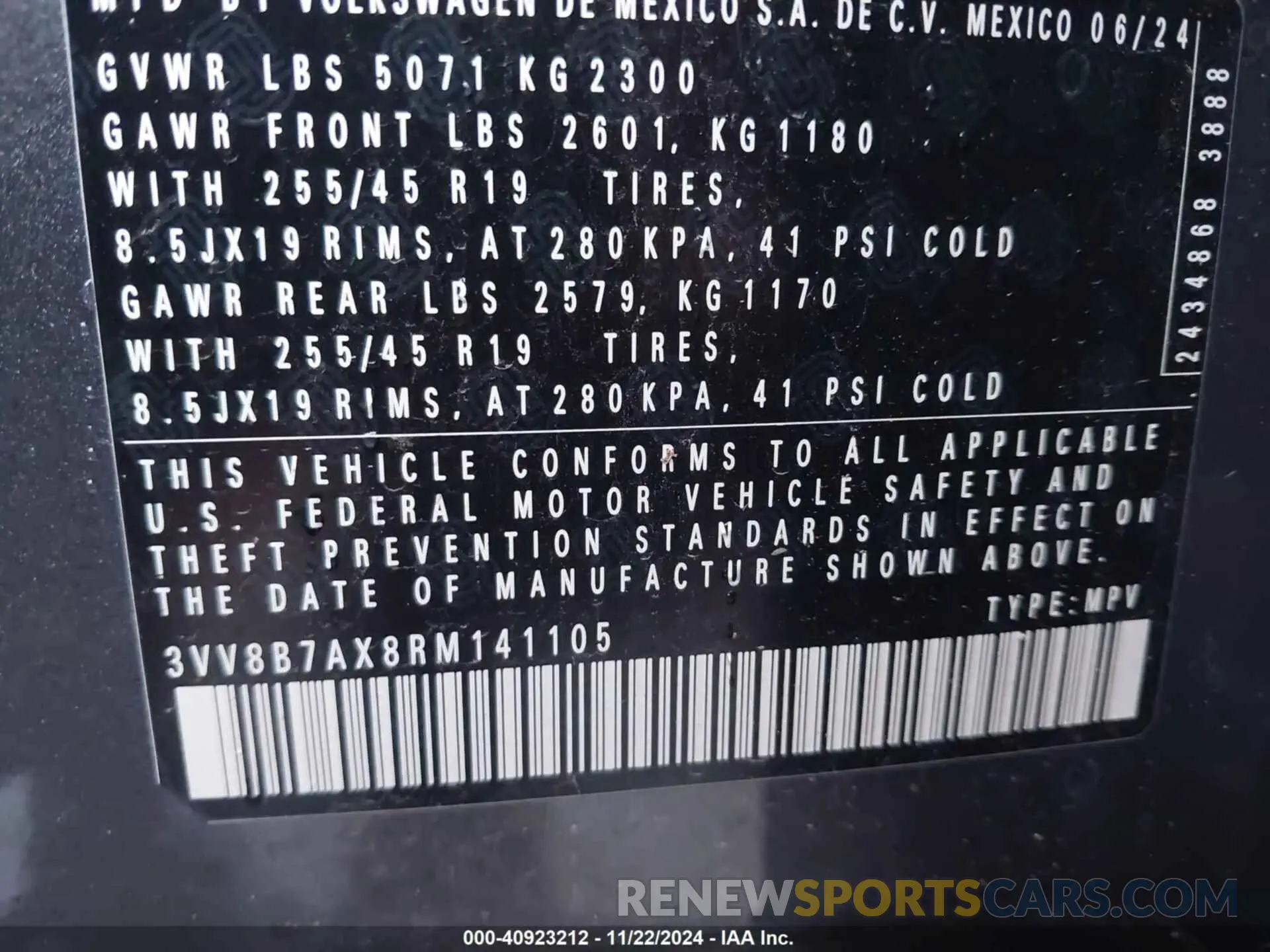 9 Photograph of a damaged car 3VV8B7AX8RM141105 VOLKSWAGEN TIGUAN 2024