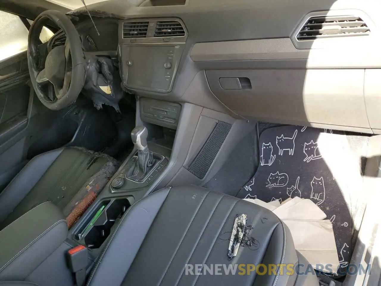 8 Photograph of a damaged car 3VV8B7AX8RM232326 VOLKSWAGEN TIGUAN 2024