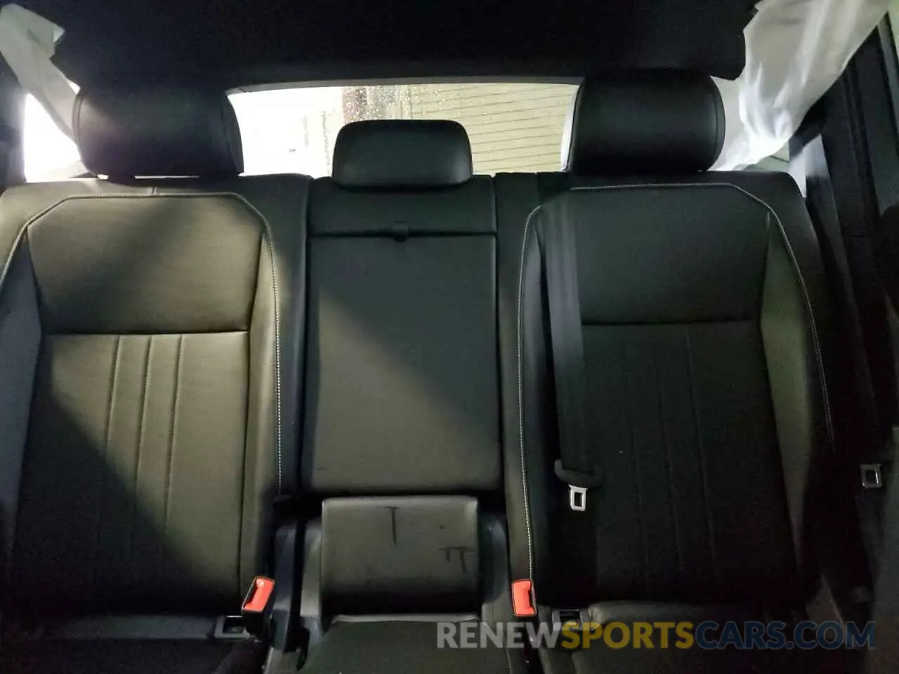 10 Photograph of a damaged car 3VV8B7AX9RM030160 VOLKSWAGEN TIGUAN 2024