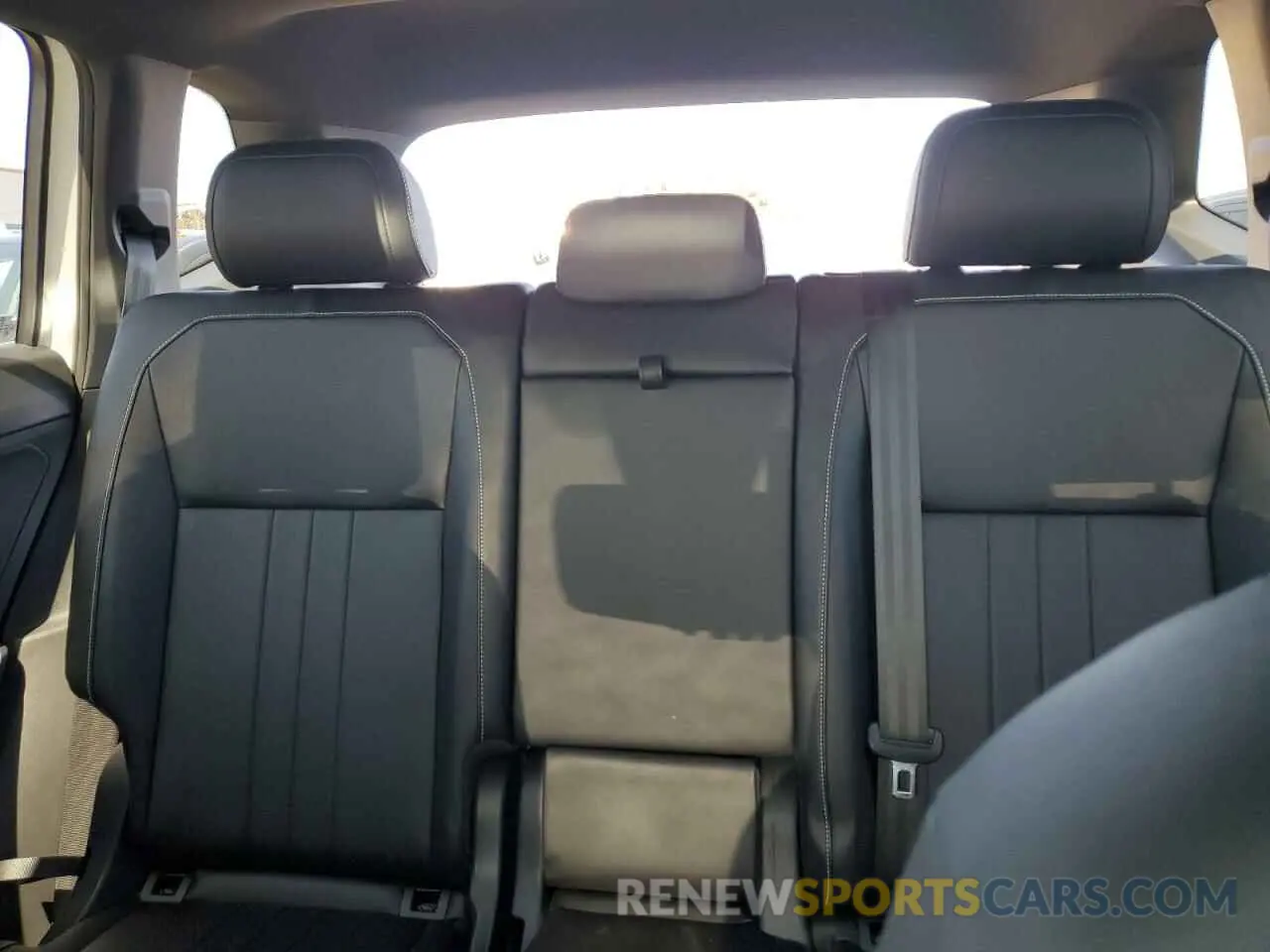 10 Photograph of a damaged car 3VV8B7AX9RM149200 VOLKSWAGEN TIGUAN 2024