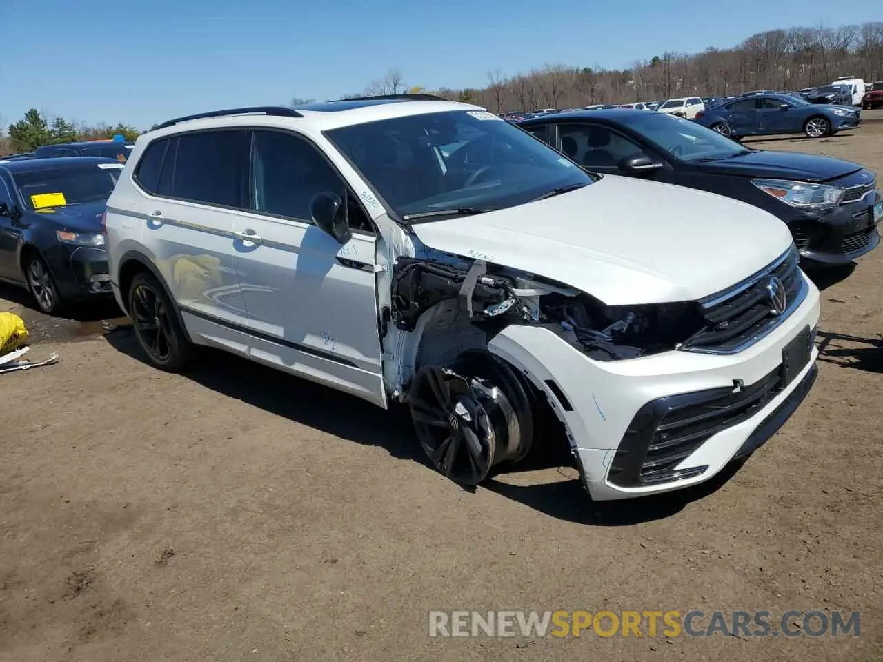 4 Photograph of a damaged car 3VV8B7AX9RM149200 VOLKSWAGEN TIGUAN 2024