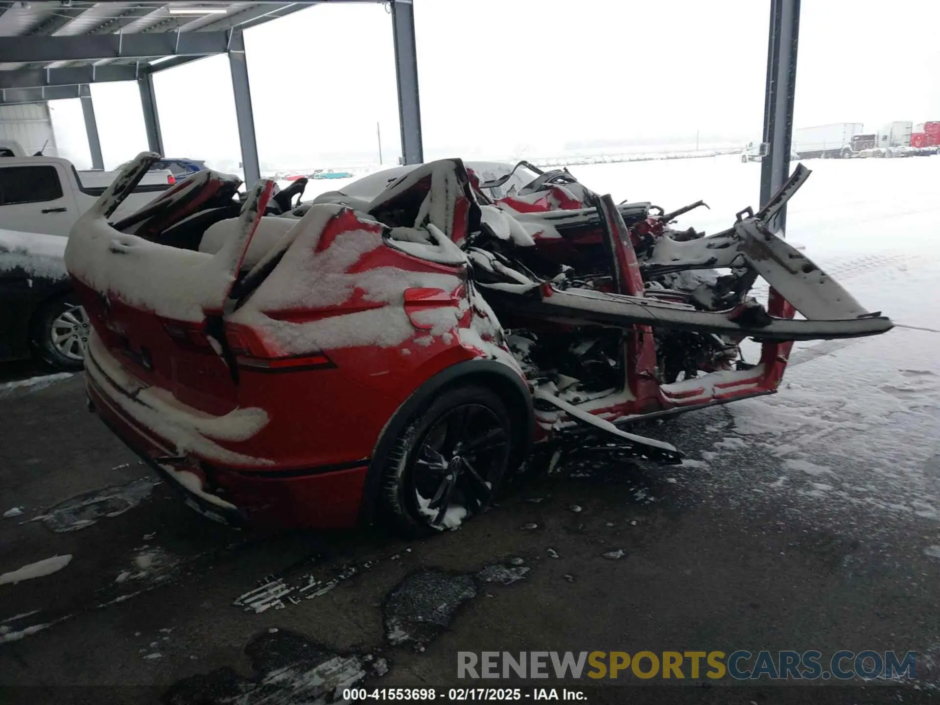 4 Photograph of a damaged car 3VV8B7AX9RM187574 VOLKSWAGEN TIGUAN 2024