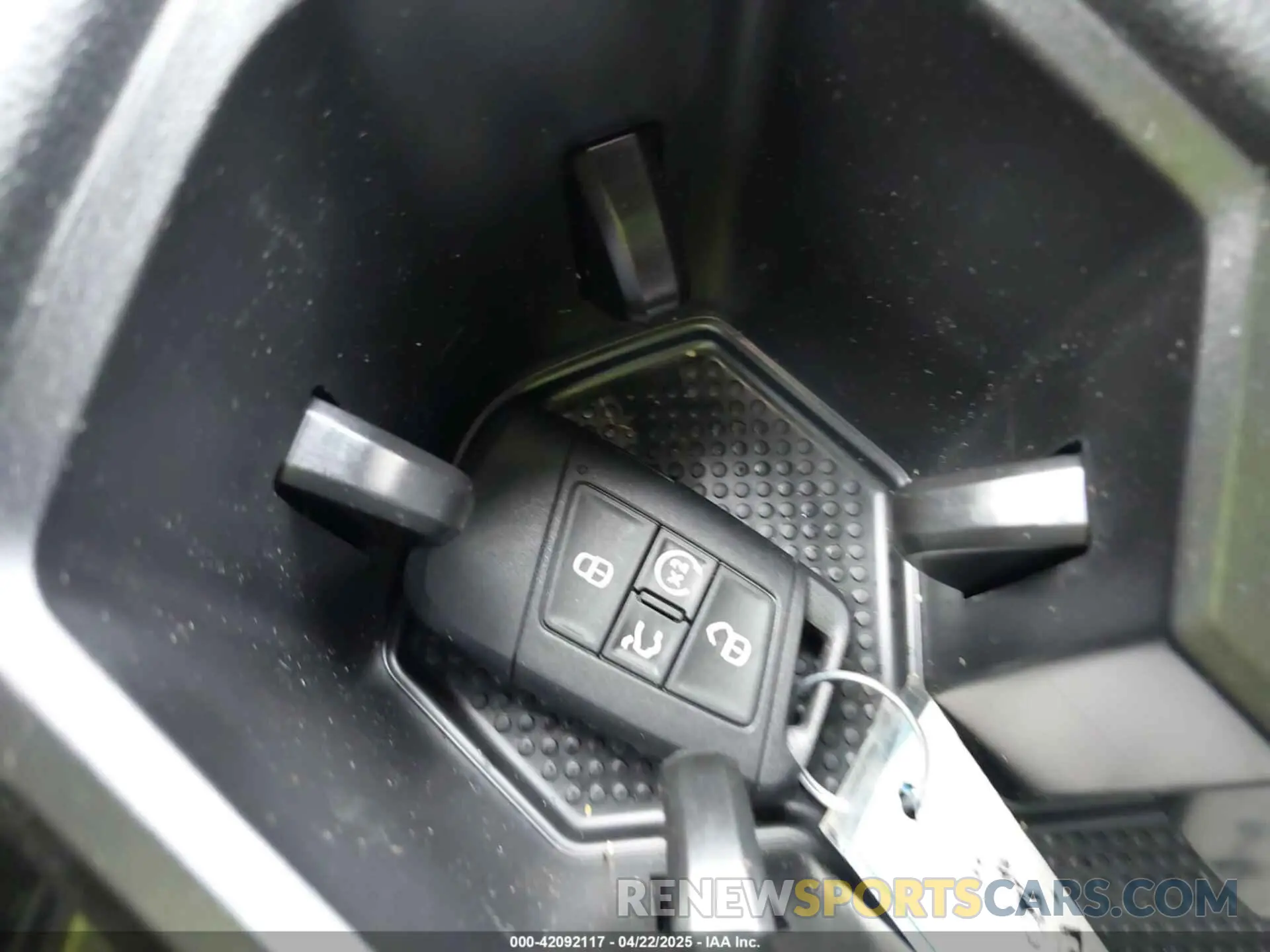 11 Photograph of a damaged car 3VV8B7AX9RM231038 VOLKSWAGEN TIGUAN 2024