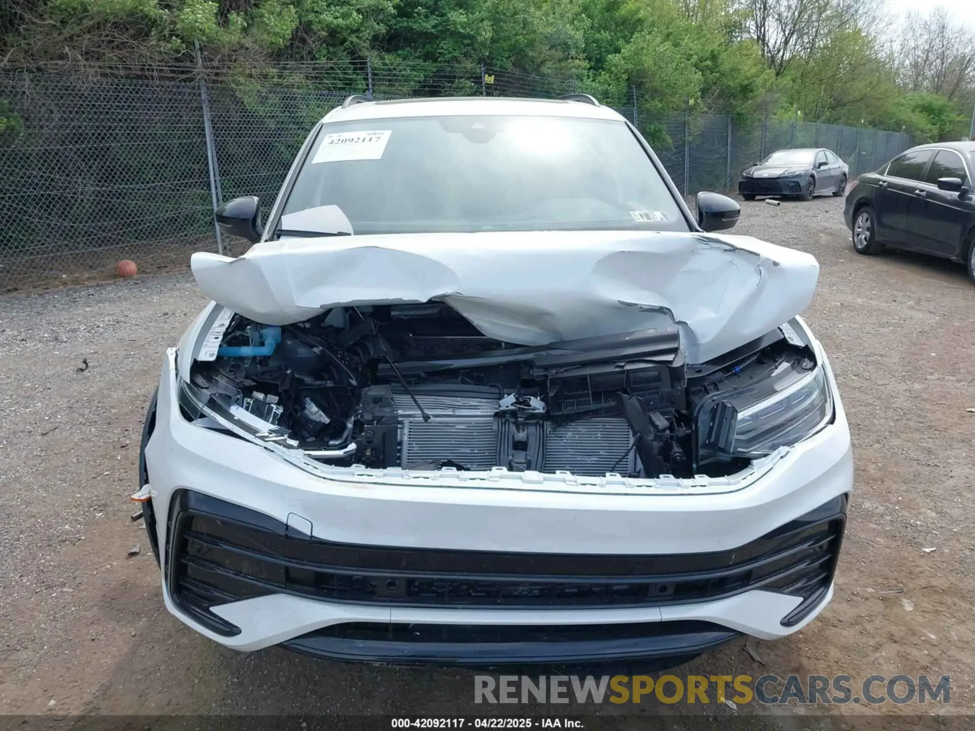 13 Photograph of a damaged car 3VV8B7AX9RM231038 VOLKSWAGEN TIGUAN 2024