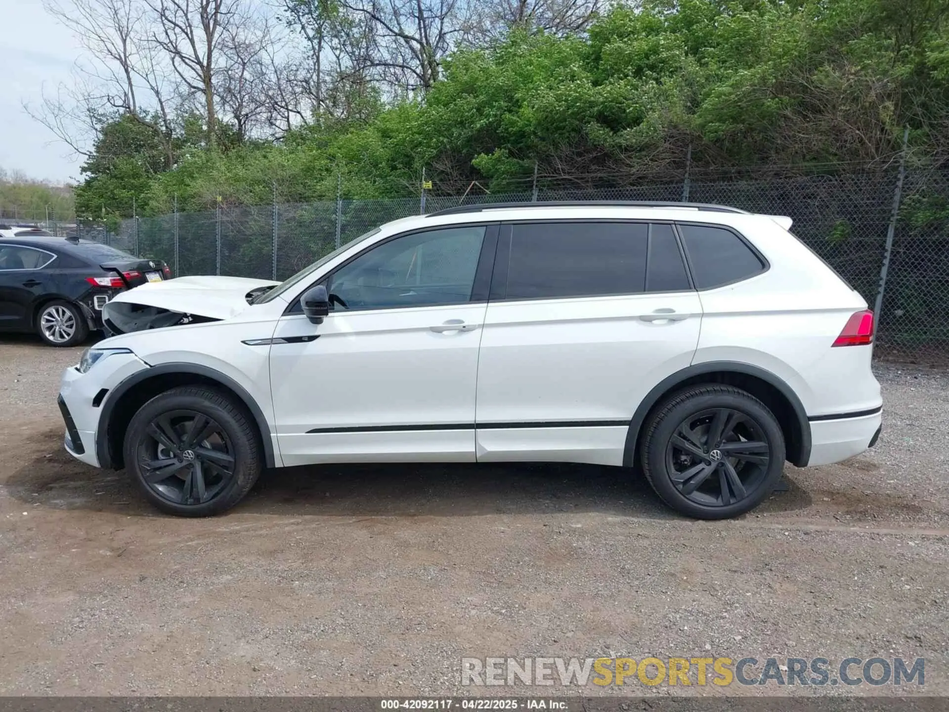 15 Photograph of a damaged car 3VV8B7AX9RM231038 VOLKSWAGEN TIGUAN 2024