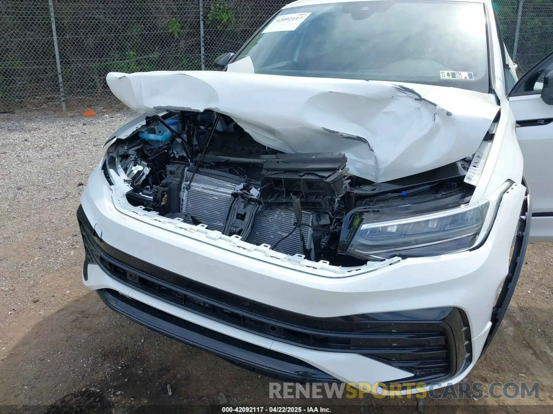 6 Photograph of a damaged car 3VV8B7AX9RM231038 VOLKSWAGEN TIGUAN 2024