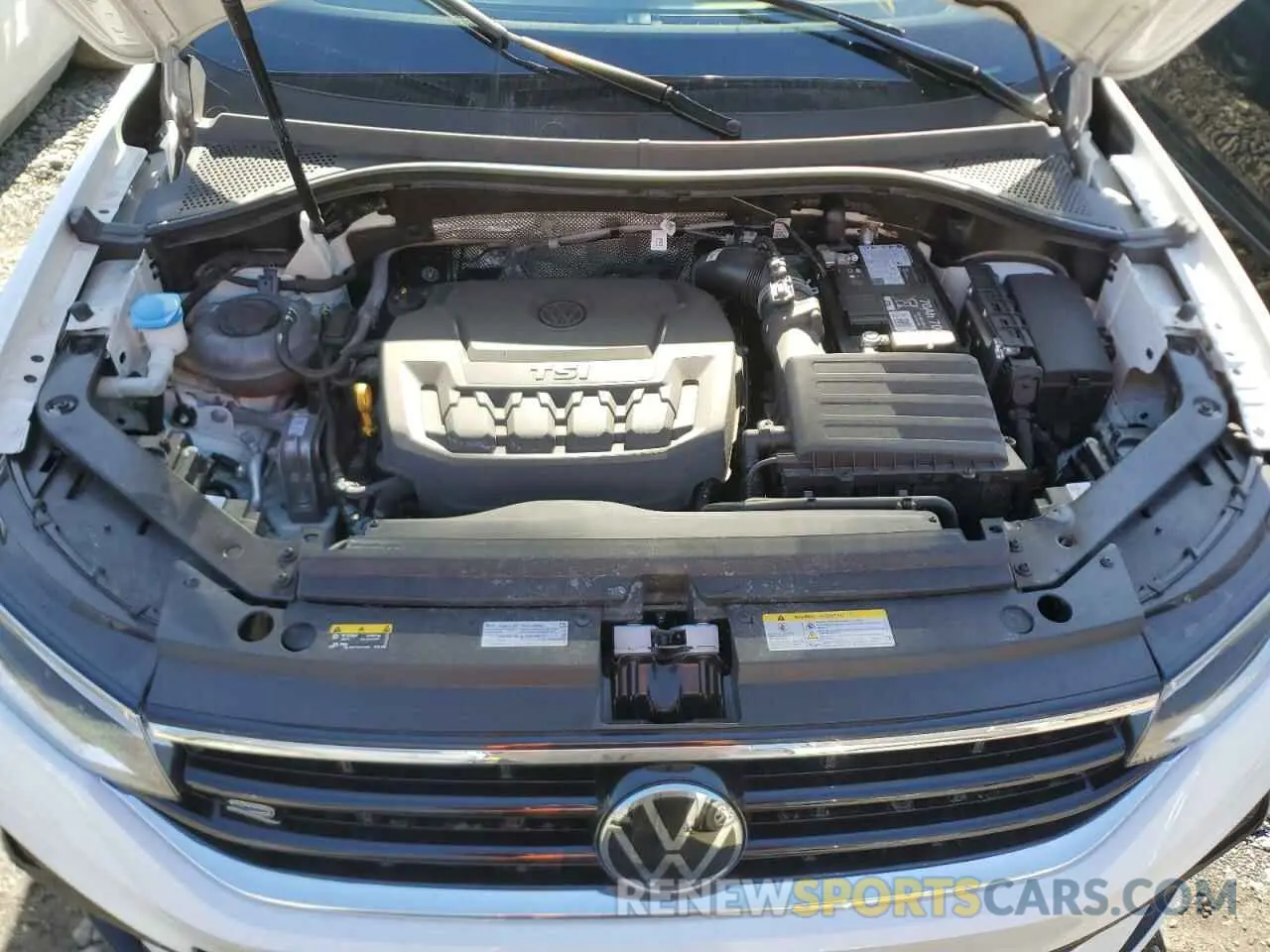 14 Photograph of a damaged car 3VV8B7AXXRM033021 VOLKSWAGEN TIGUAN 2024