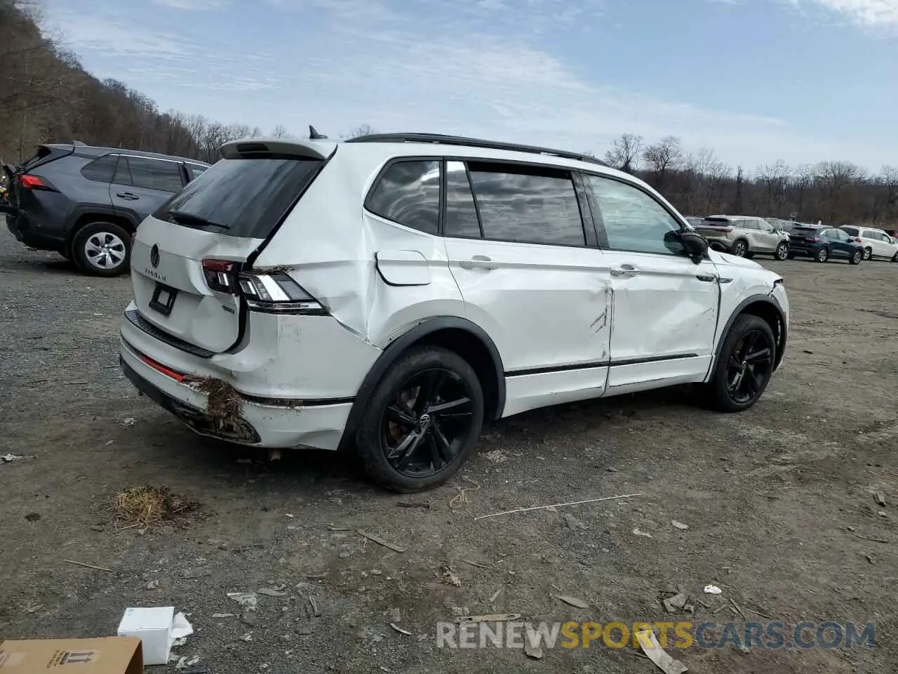 3 Photograph of a damaged car 3VV8B7AXXRM033021 VOLKSWAGEN TIGUAN 2024