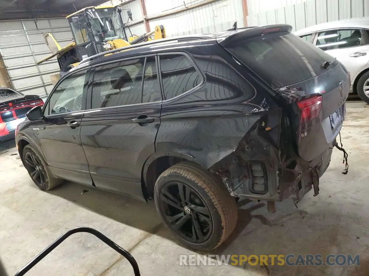 2 Photograph of a damaged car 3VV8B7AXXRM048909 VOLKSWAGEN TIGUAN 2024