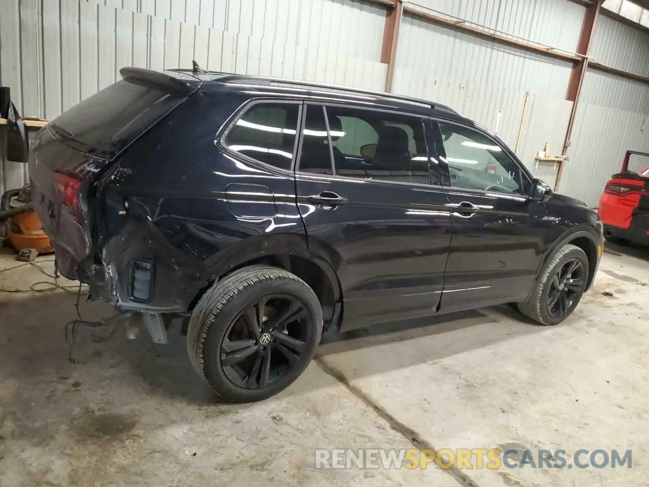 3 Photograph of a damaged car 3VV8B7AXXRM048909 VOLKSWAGEN TIGUAN 2024