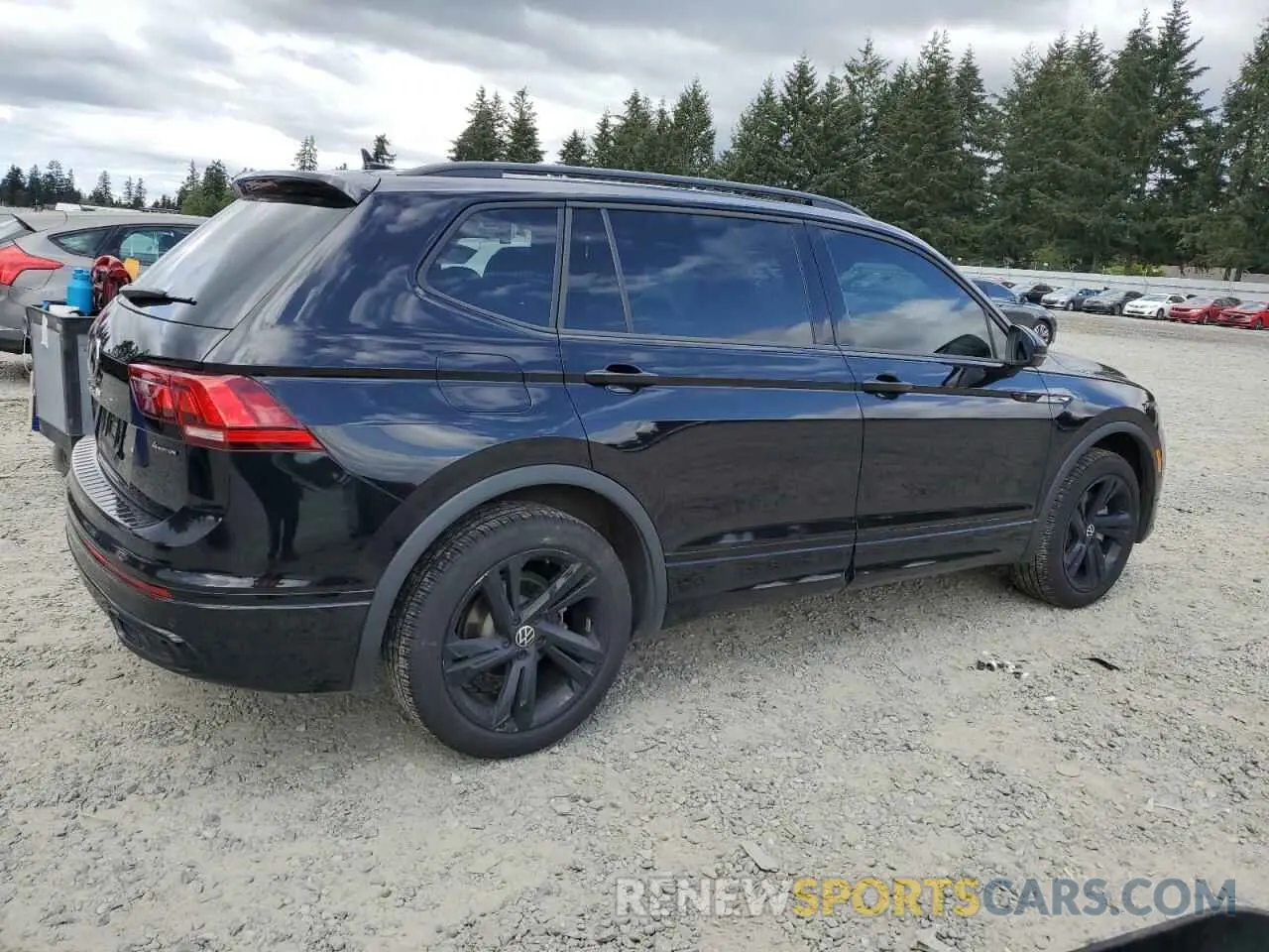 3 Photograph of a damaged car 3VV8B7AXXRM063670 VOLKSWAGEN TIGUAN 2024