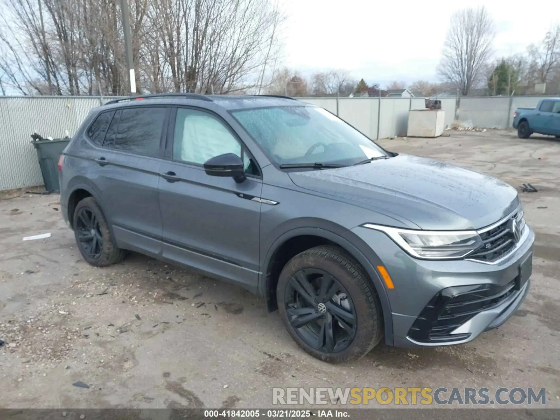 1 Photograph of a damaged car 3VV8B7AXXRM116335 VOLKSWAGEN TIGUAN 2024