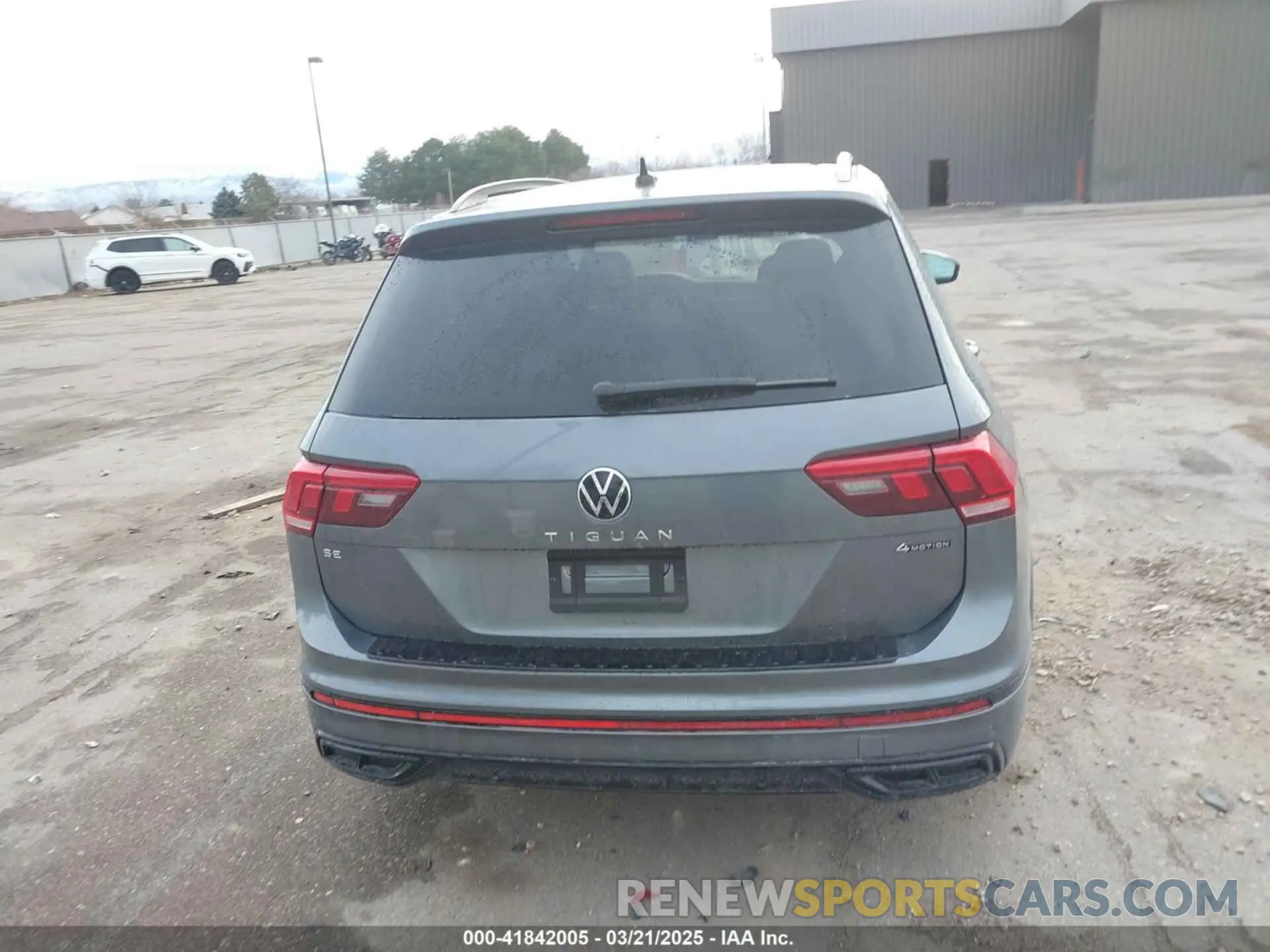 16 Photograph of a damaged car 3VV8B7AXXRM116335 VOLKSWAGEN TIGUAN 2024