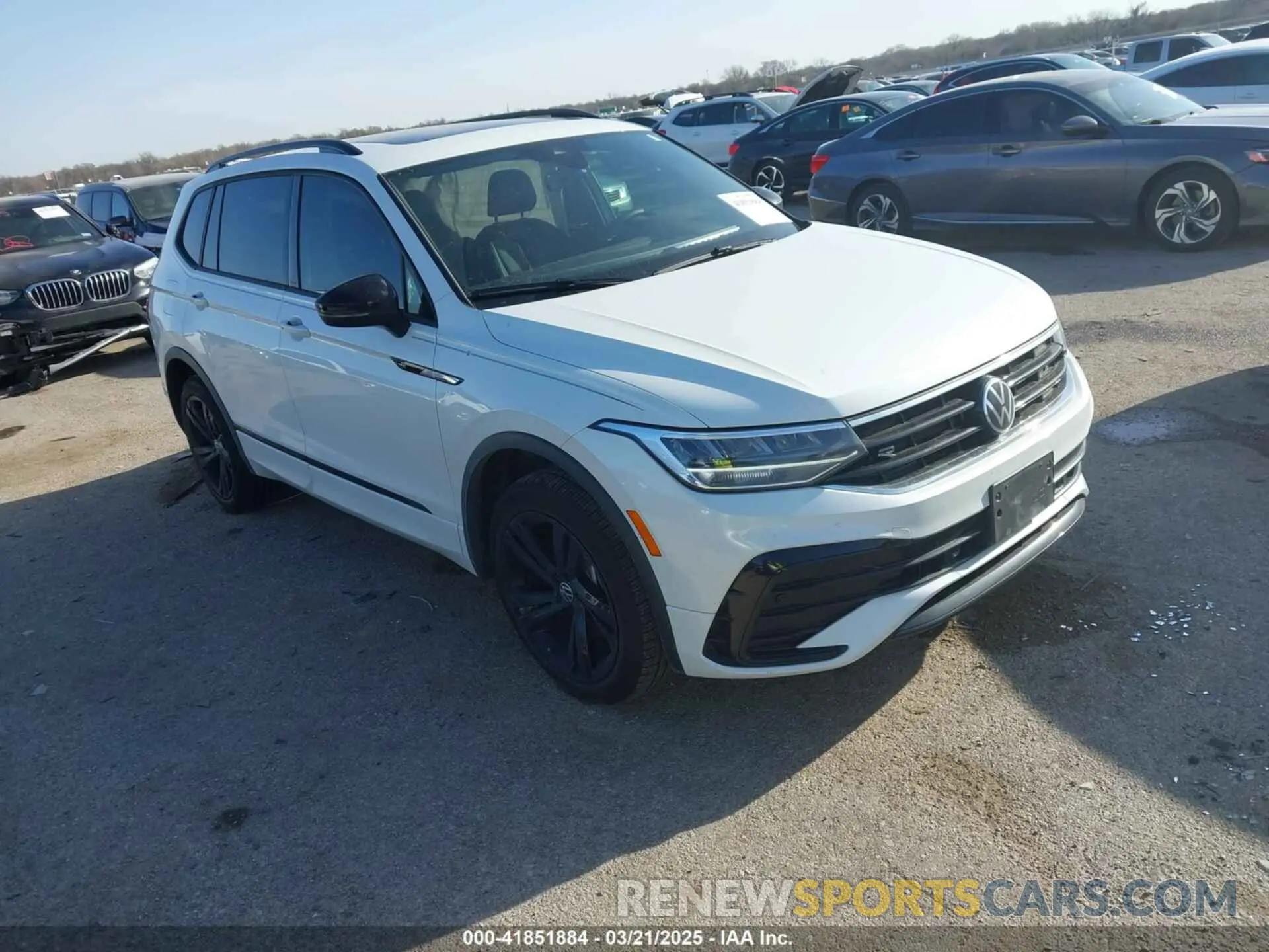 1 Photograph of a damaged car 3VVCB7AX0RM099863 VOLKSWAGEN TIGUAN 2024