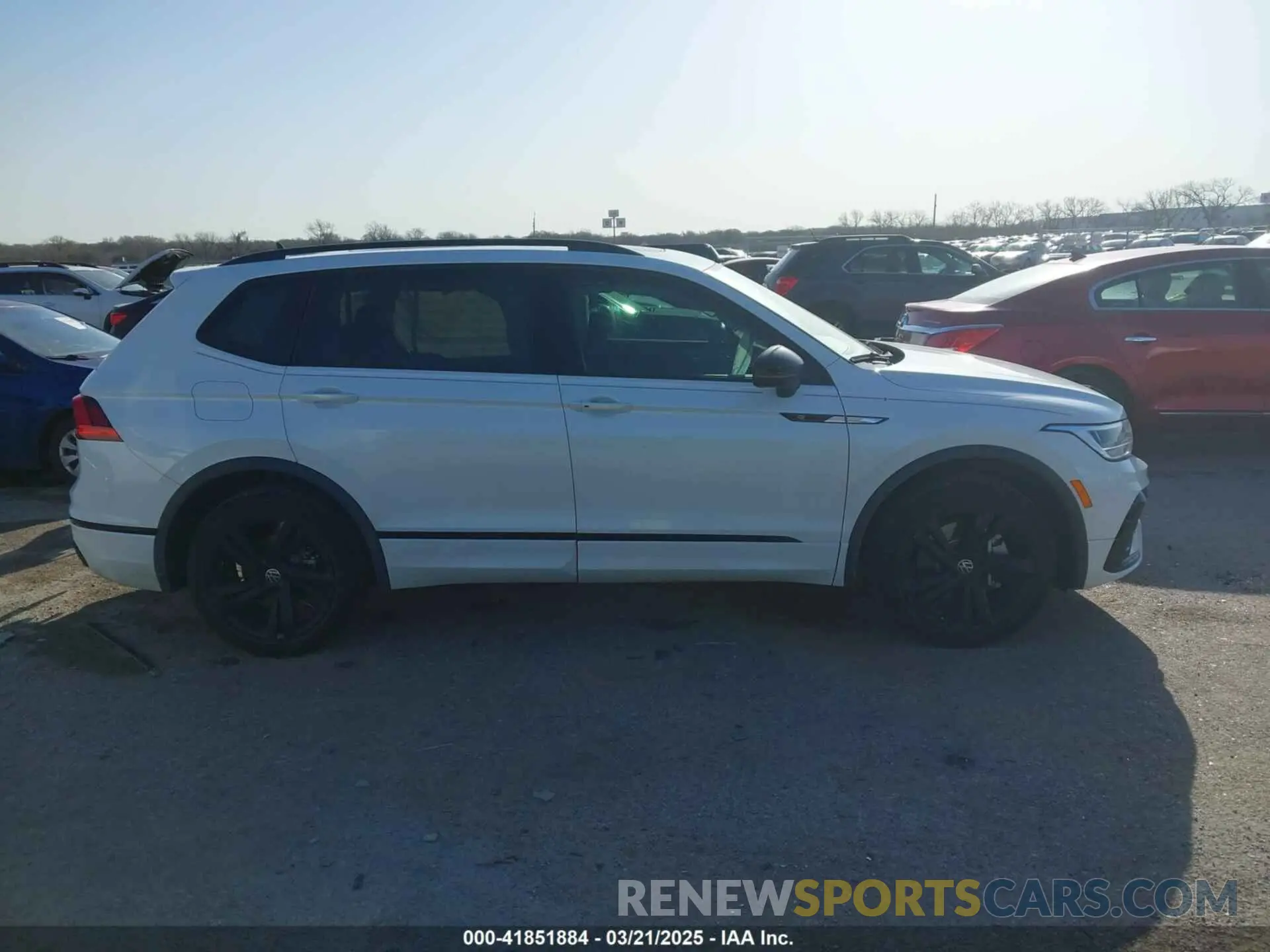 13 Photograph of a damaged car 3VVCB7AX0RM099863 VOLKSWAGEN TIGUAN 2024