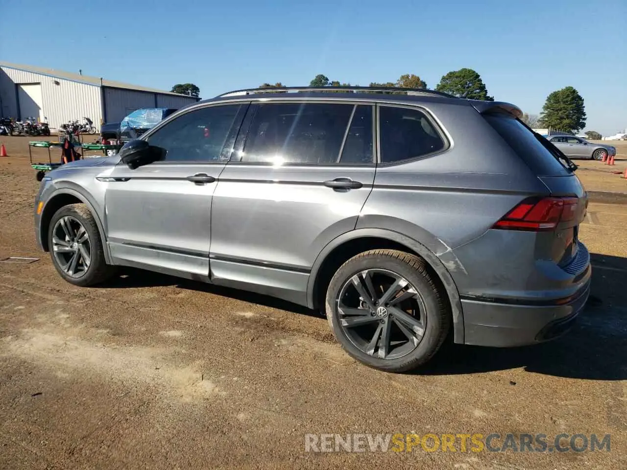 2 Photograph of a damaged car 3VVCB7AX2RM075323 VOLKSWAGEN TIGUAN 2024