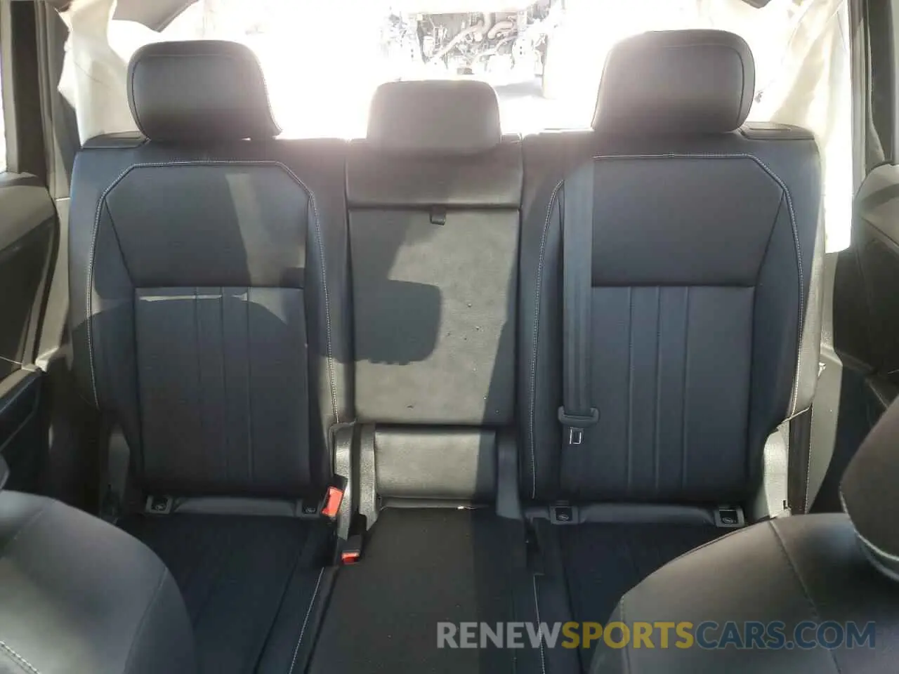 10 Photograph of a damaged car 3VVCB7AX3RM099128 VOLKSWAGEN TIGUAN 2024