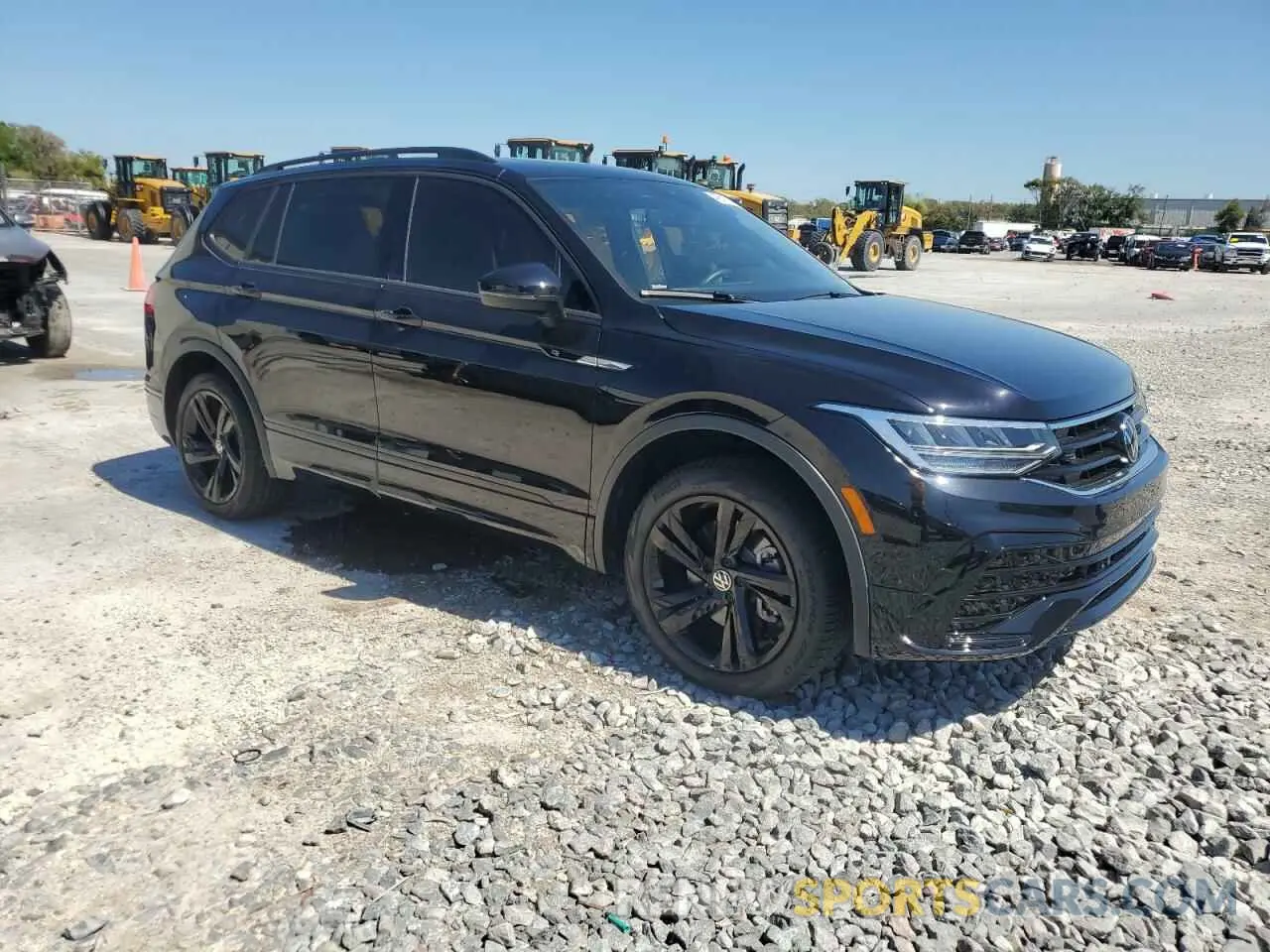 4 Photograph of a damaged car 3VVCB7AX3RM099128 VOLKSWAGEN TIGUAN 2024