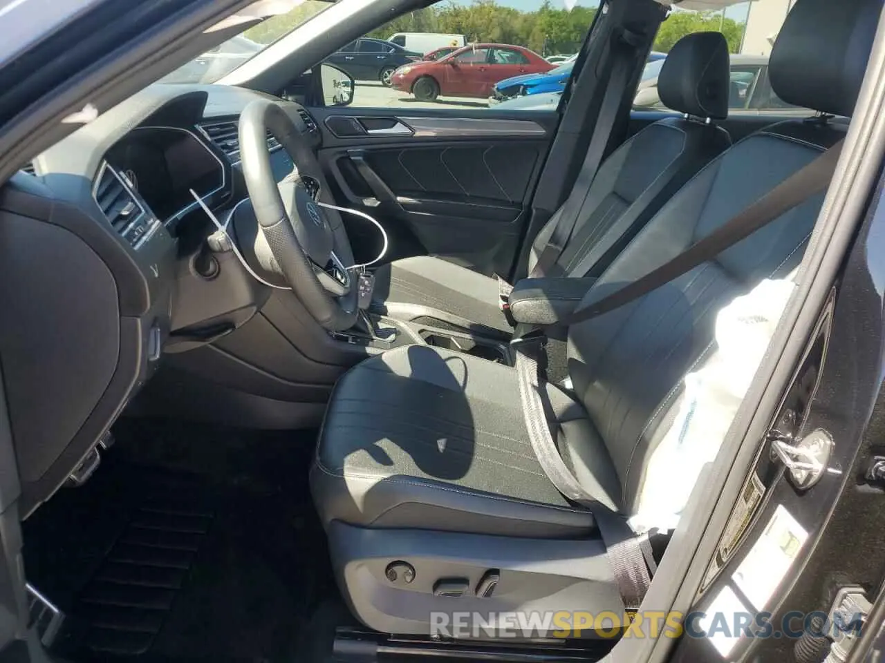 7 Photograph of a damaged car 3VVCB7AX3RM099128 VOLKSWAGEN TIGUAN 2024