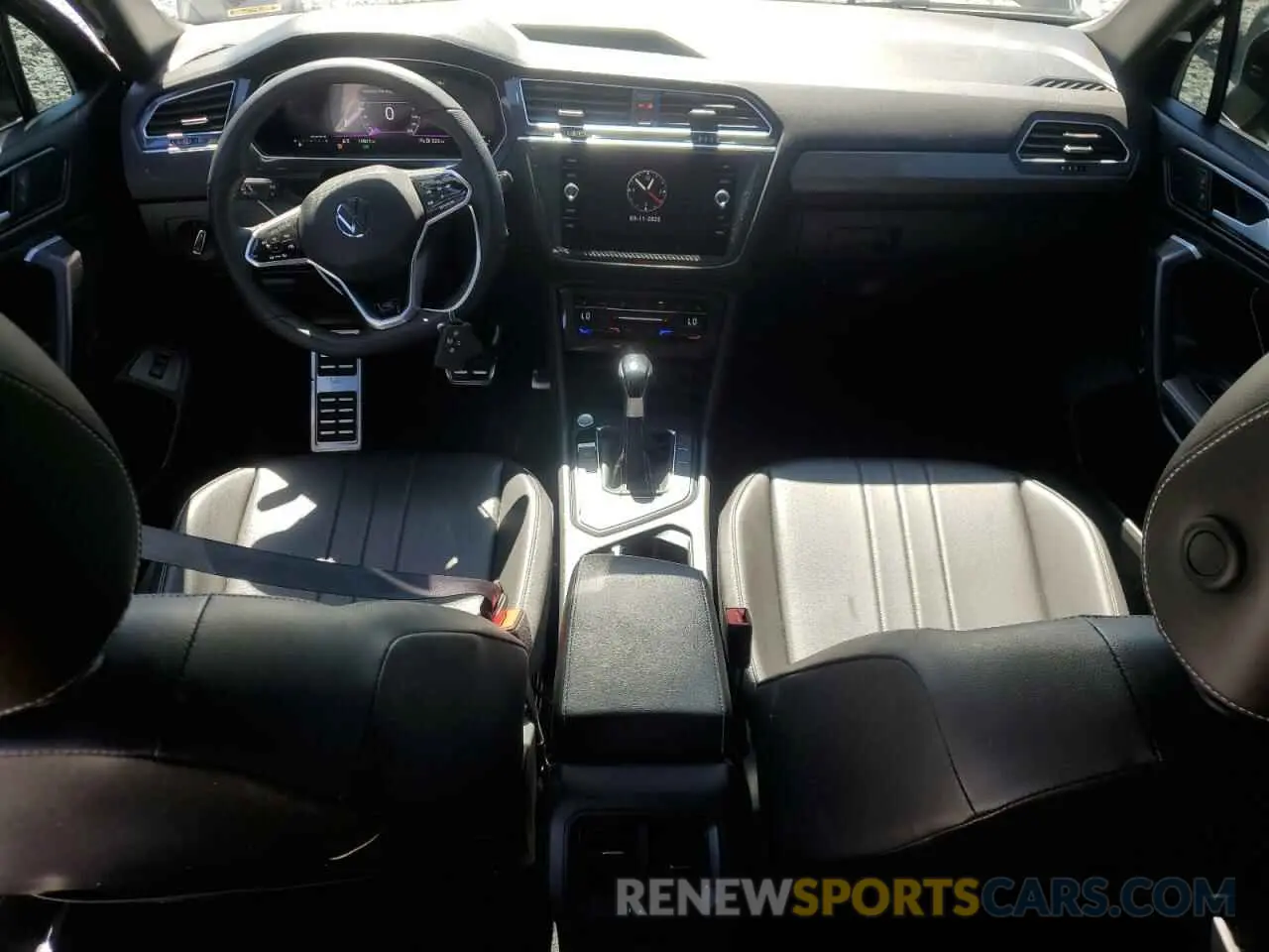 8 Photograph of a damaged car 3VVCB7AX3RM099128 VOLKSWAGEN TIGUAN 2024