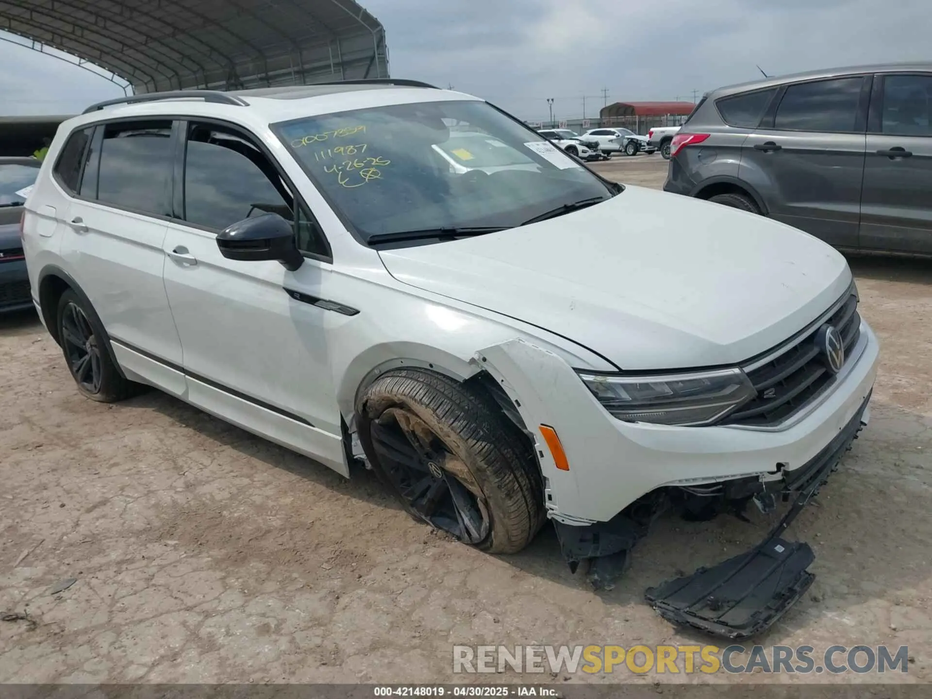 1 Photograph of a damaged car 3VVCB7AX3RM111987 VOLKSWAGEN TIGUAN 2024