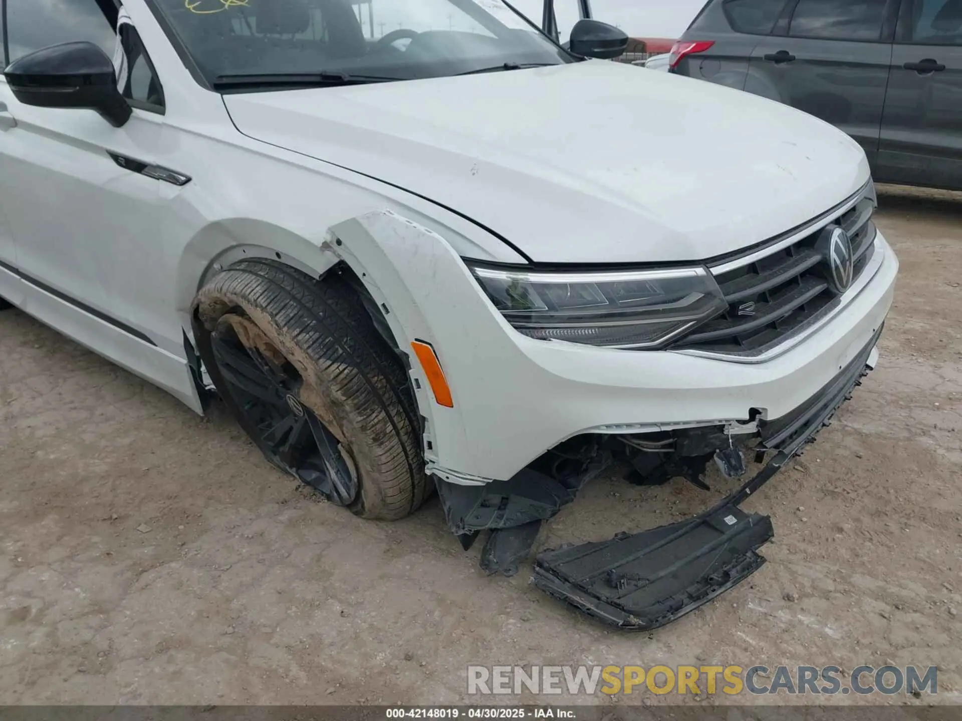 6 Photograph of a damaged car 3VVCB7AX3RM111987 VOLKSWAGEN TIGUAN 2024
