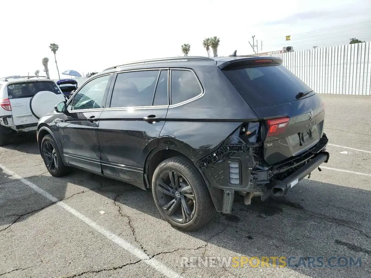 2 Photograph of a damaged car 3VVCB7AX4RM036832 VOLKSWAGEN TIGUAN 2024