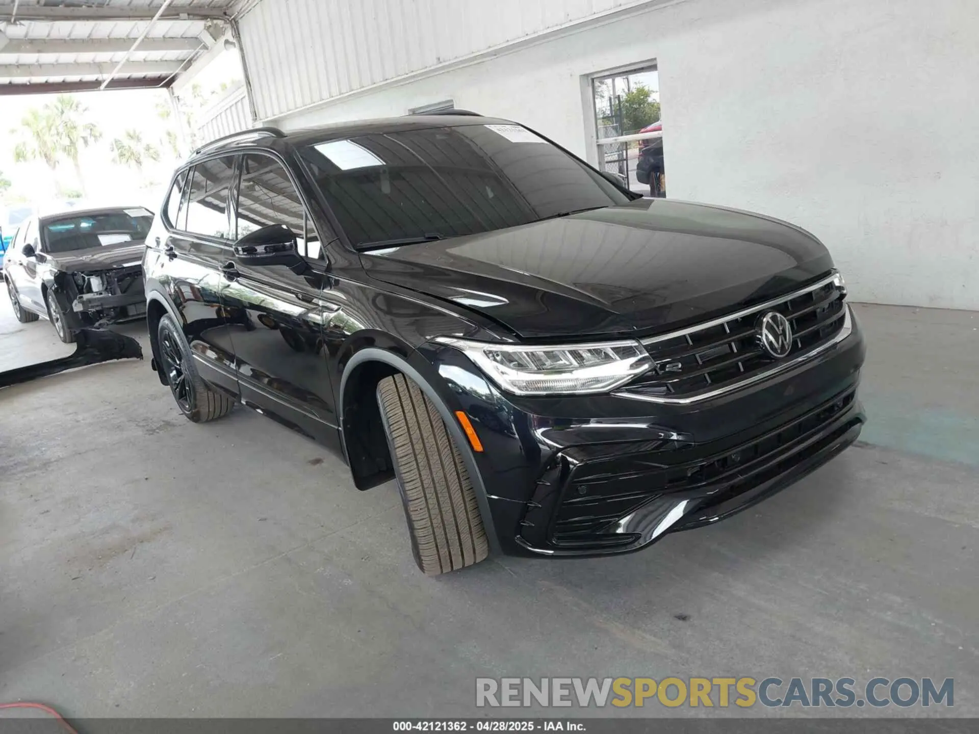 14 Photograph of a damaged car 3VVCB7AX4RM106944 VOLKSWAGEN TIGUAN 2024