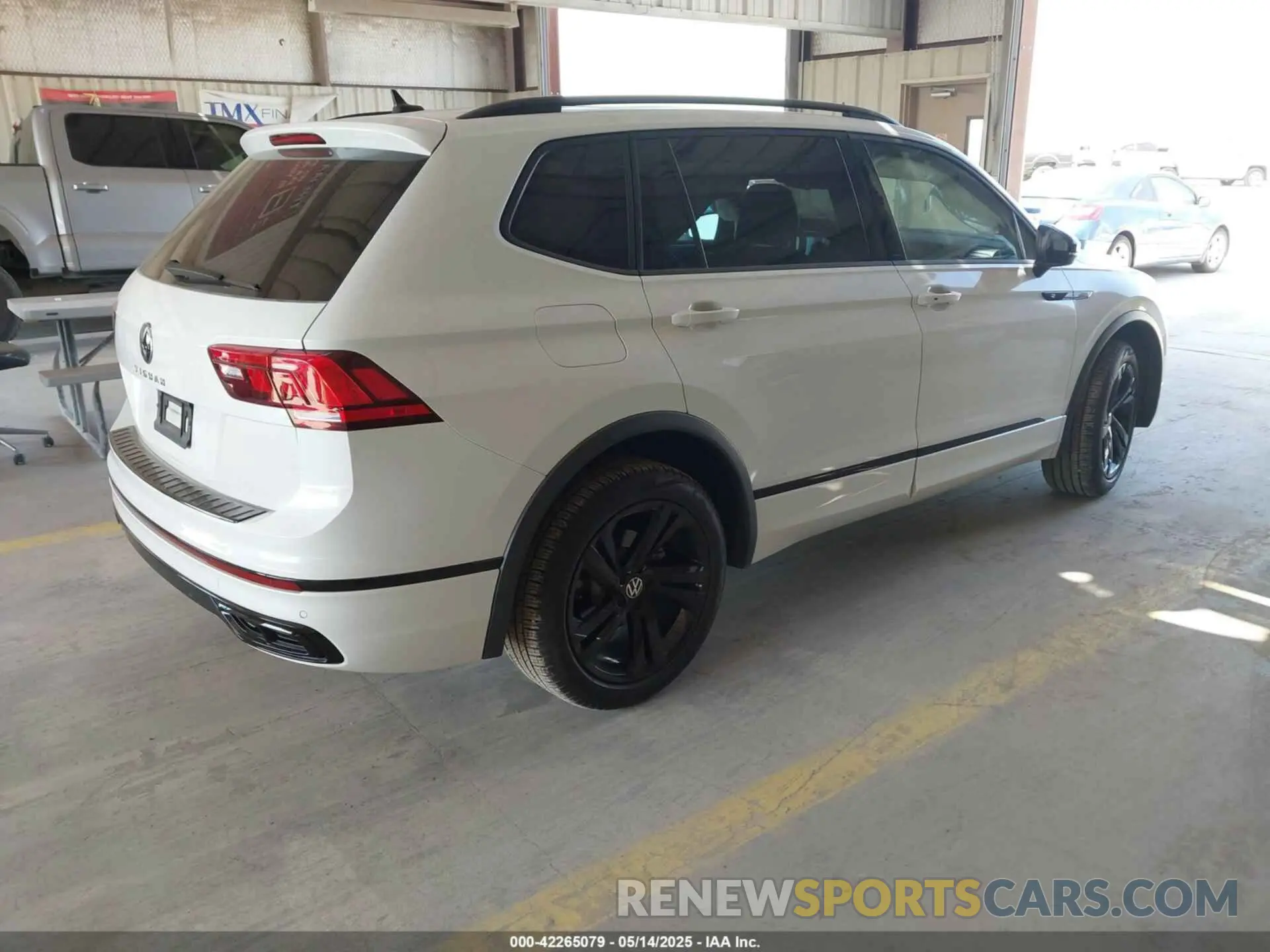 4 Photograph of a damaged car 3VVCB7AX4RM108239 VOLKSWAGEN TIGUAN 2024