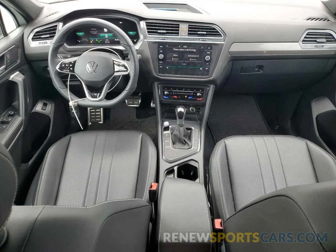 8 Photograph of a damaged car 3VVCB7AX5RM053056 VOLKSWAGEN TIGUAN 2024