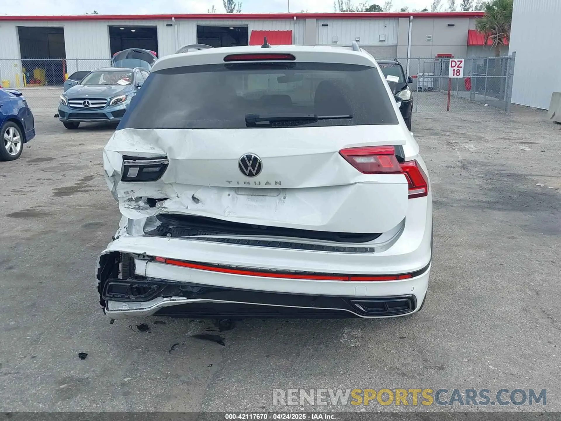 15 Photograph of a damaged car 3VVCB7AX6RM093792 VOLKSWAGEN TIGUAN 2024