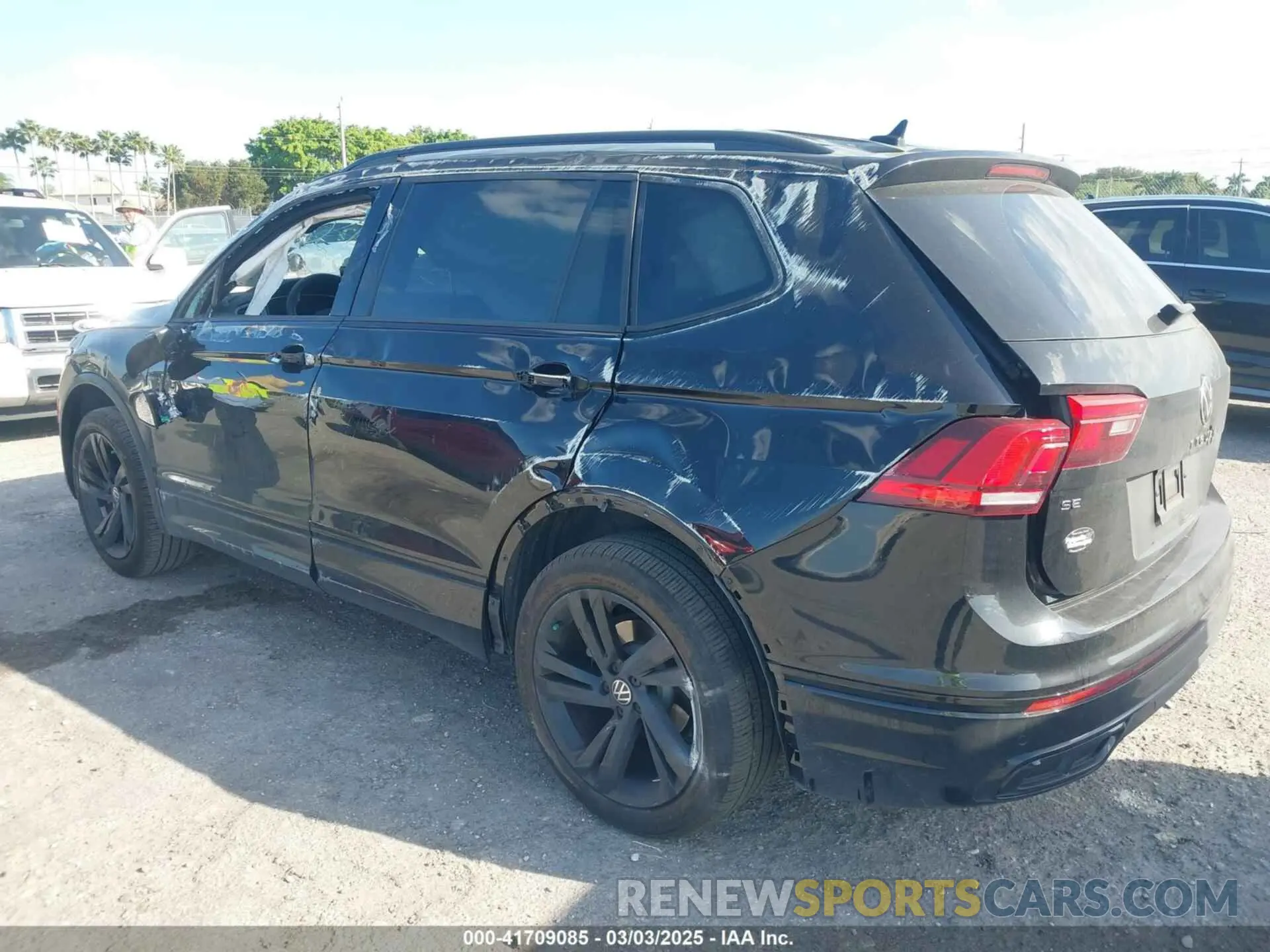 3 Photograph of a damaged car 3VVCB7AX7RM036985 VOLKSWAGEN TIGUAN 2024