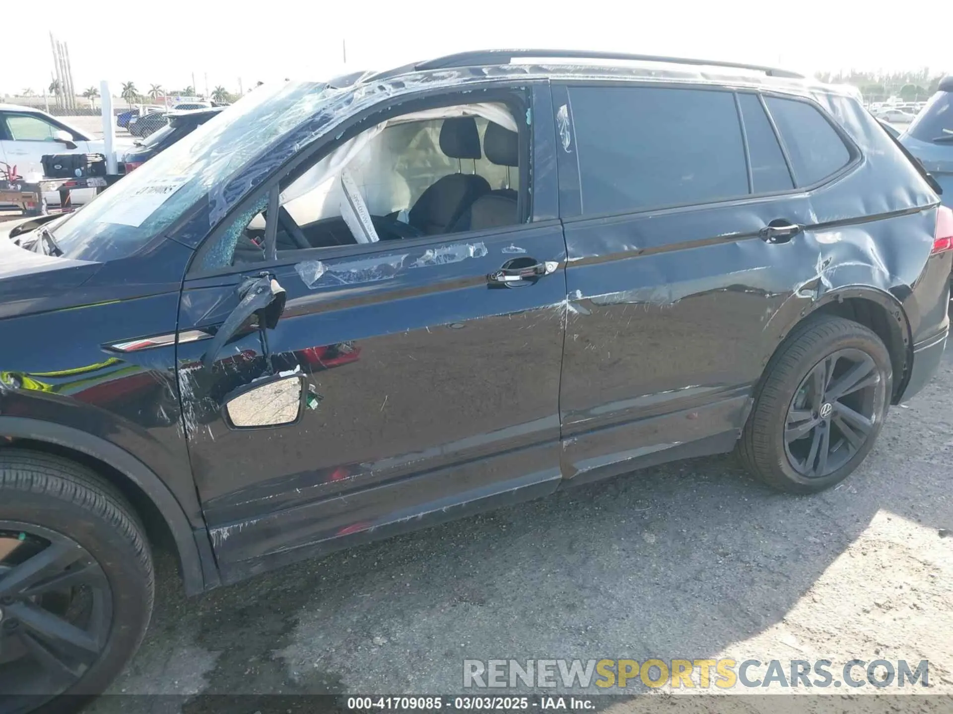 6 Photograph of a damaged car 3VVCB7AX7RM036985 VOLKSWAGEN TIGUAN 2024
