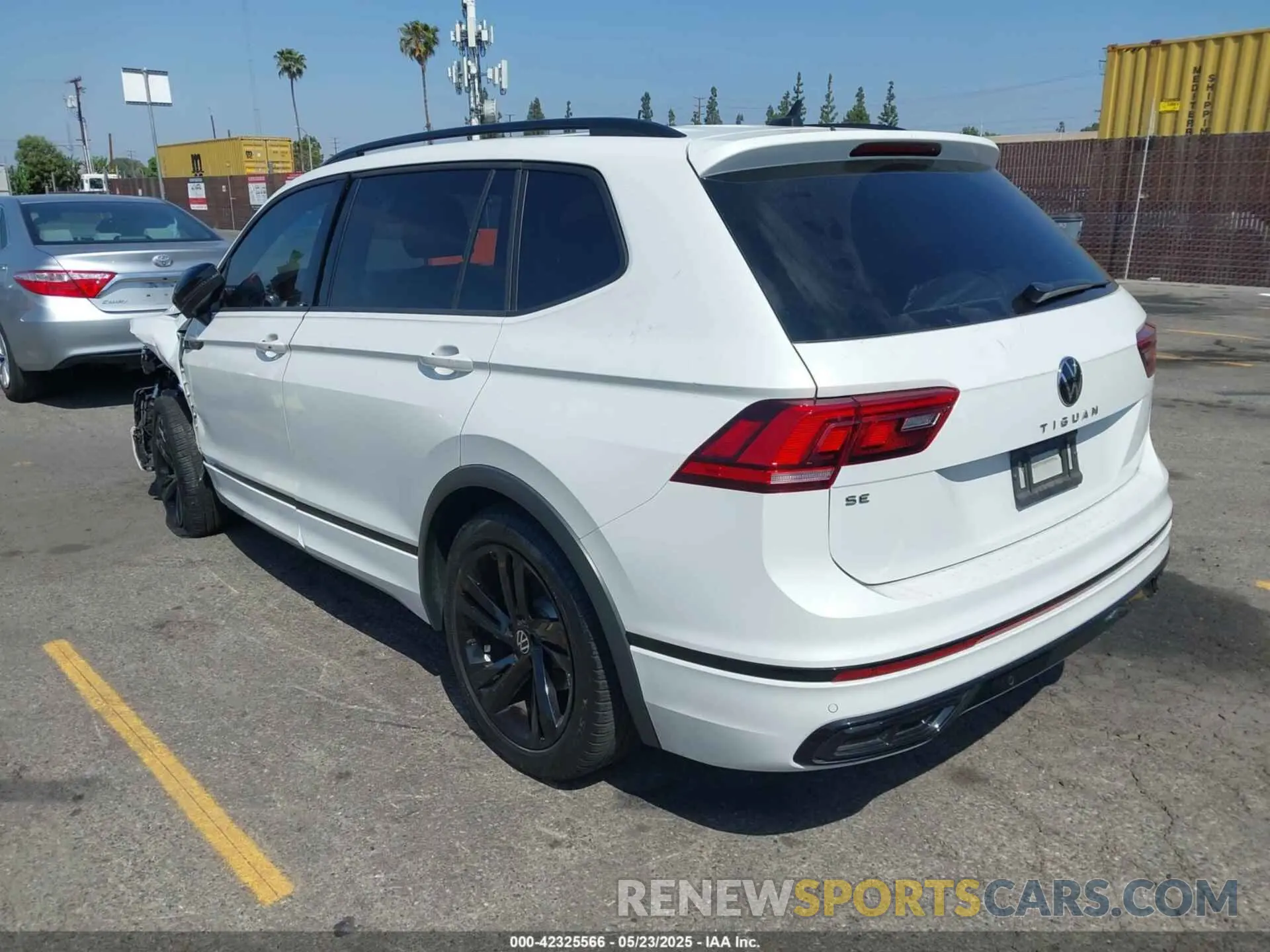 3 Photograph of a damaged car 3VVCB7AX7RM085619 VOLKSWAGEN TIGUAN 2024