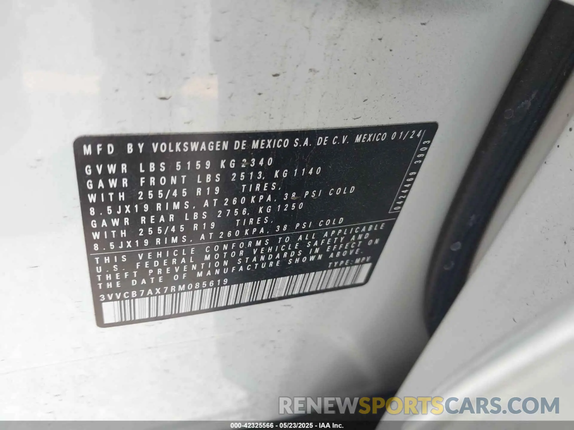 9 Photograph of a damaged car 3VVCB7AX7RM085619 VOLKSWAGEN TIGUAN 2024