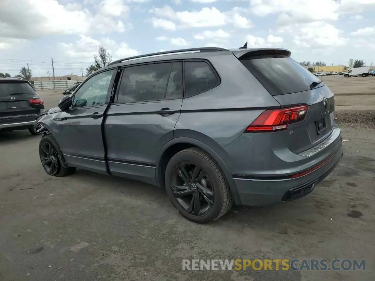 2 Photograph of a damaged car 3VVCB7AX8RM068814 VOLKSWAGEN TIGUAN 2024