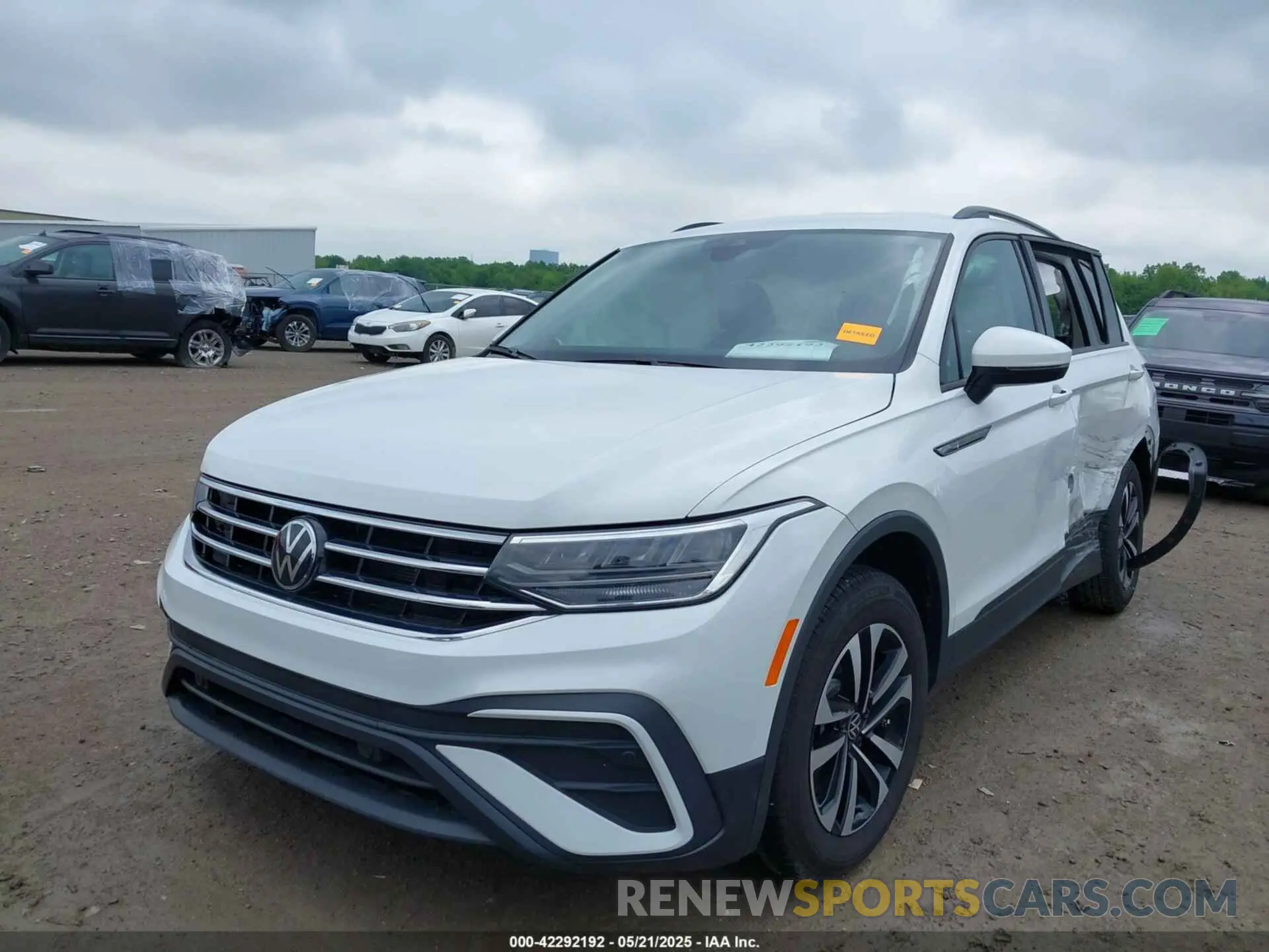 2 Photograph of a damaged car 3VVFB7AX0RM183016 VOLKSWAGEN TIGUAN 2024